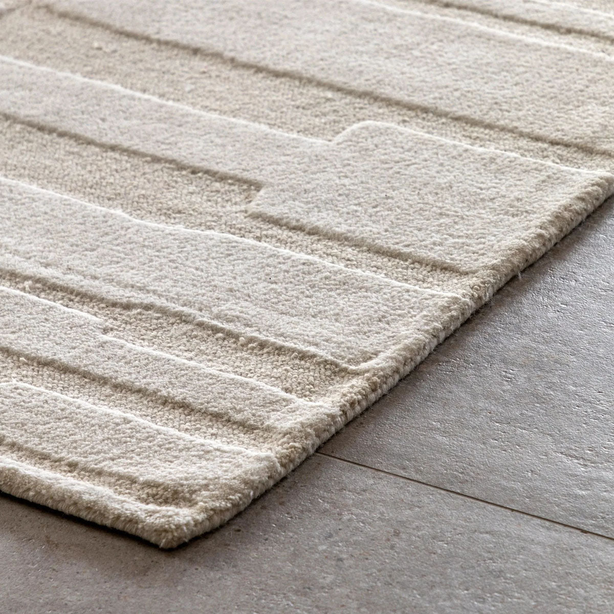 Gallery Direct Albany Tufted Tonal Rug
