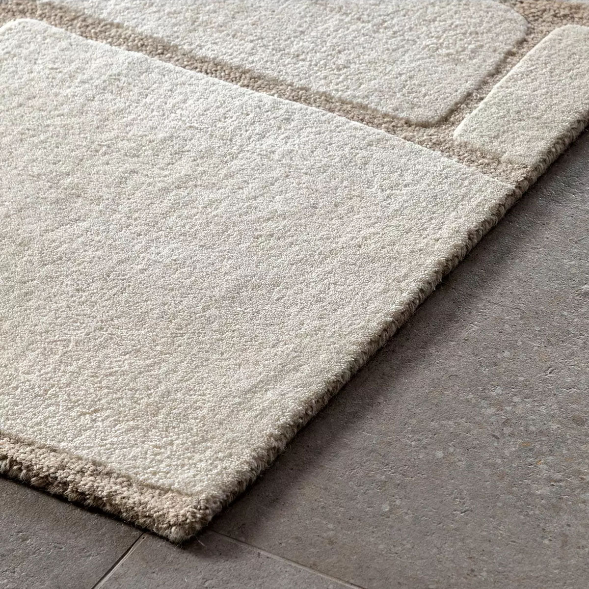 Gallery Direct Montauk Tufted Graphic Rug