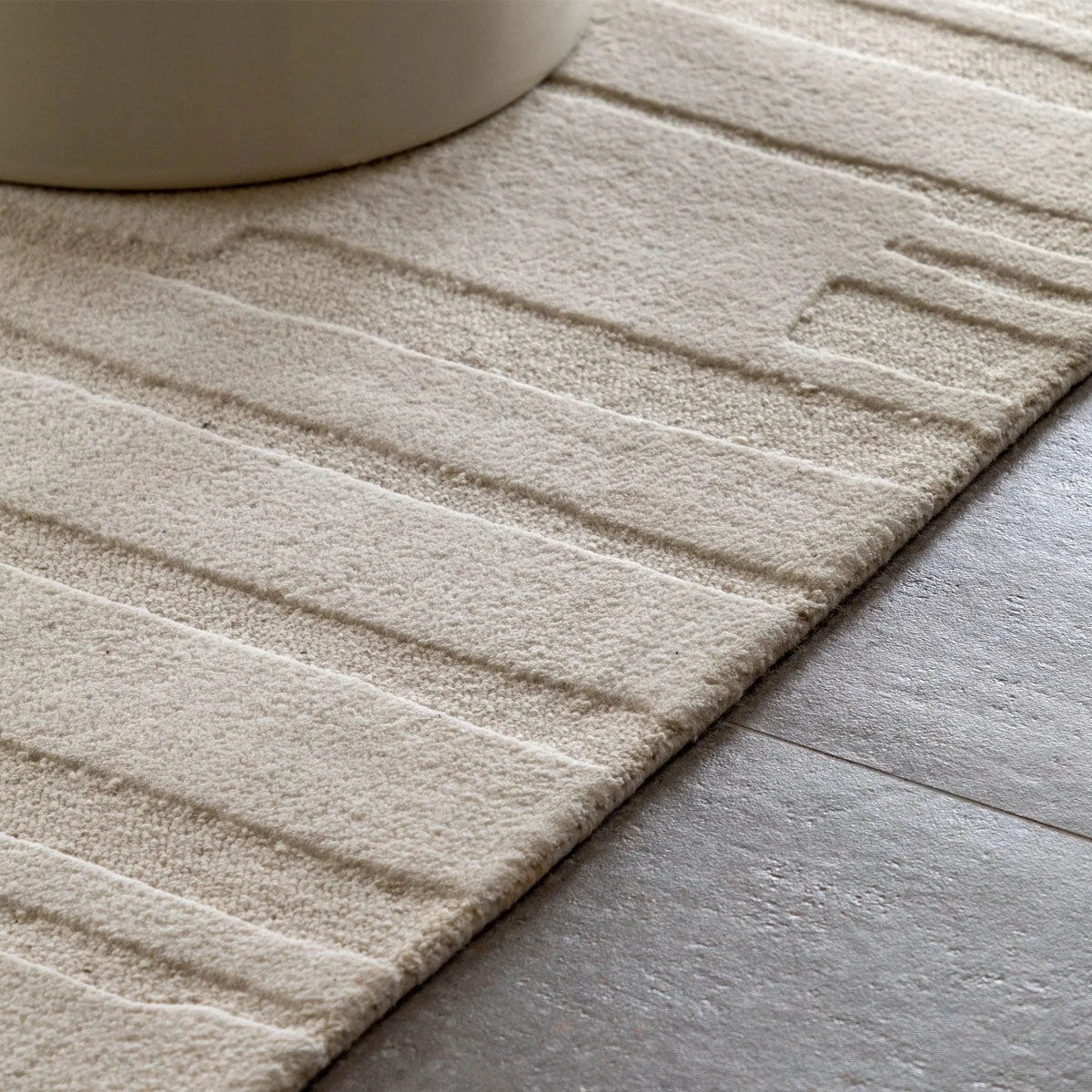 Gallery Direct Albany Tufted Tonal Rug