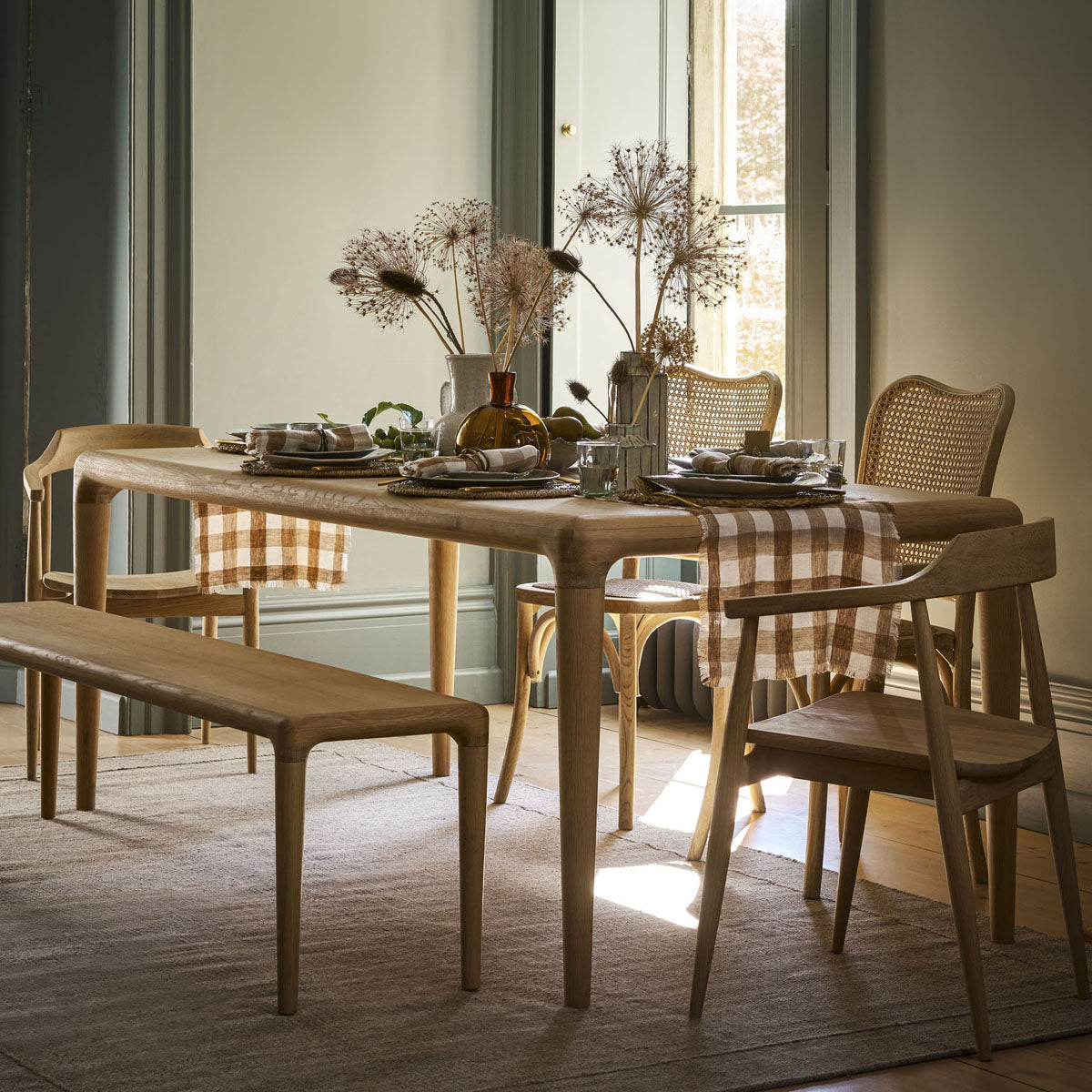 Garden Trading Ellwood Dining Table