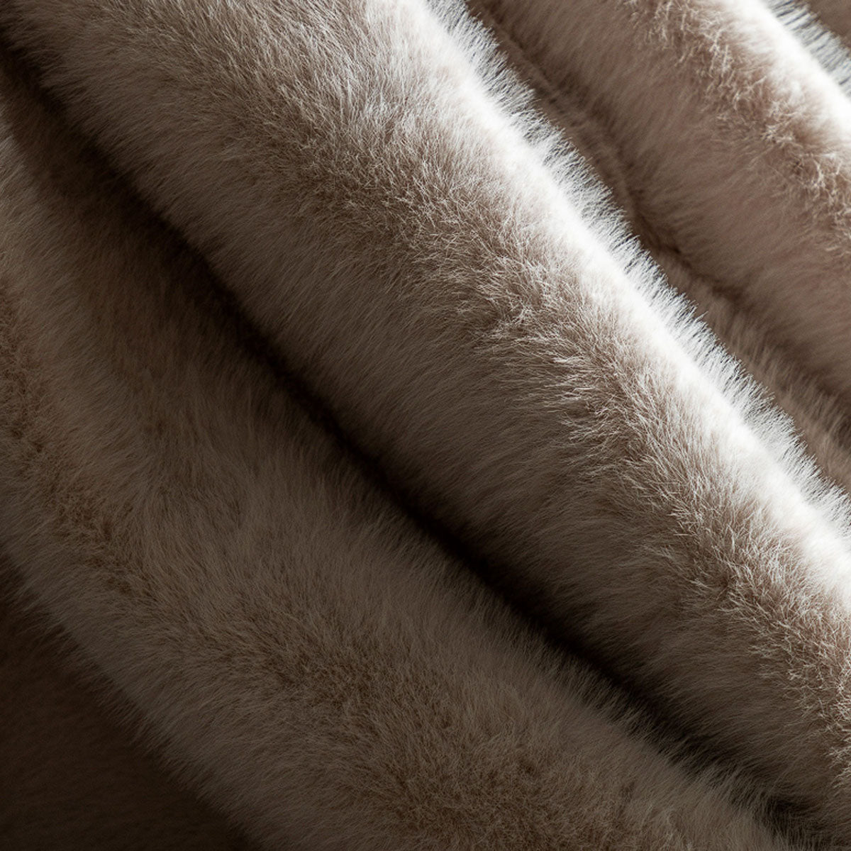 Gallery Direct Maple Faux Fur Throw