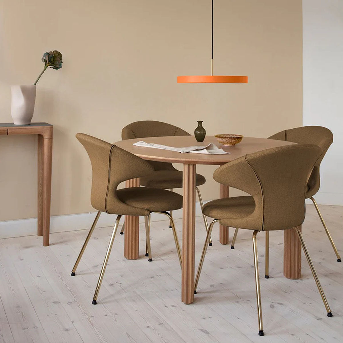 Umage Comfort Circle Table