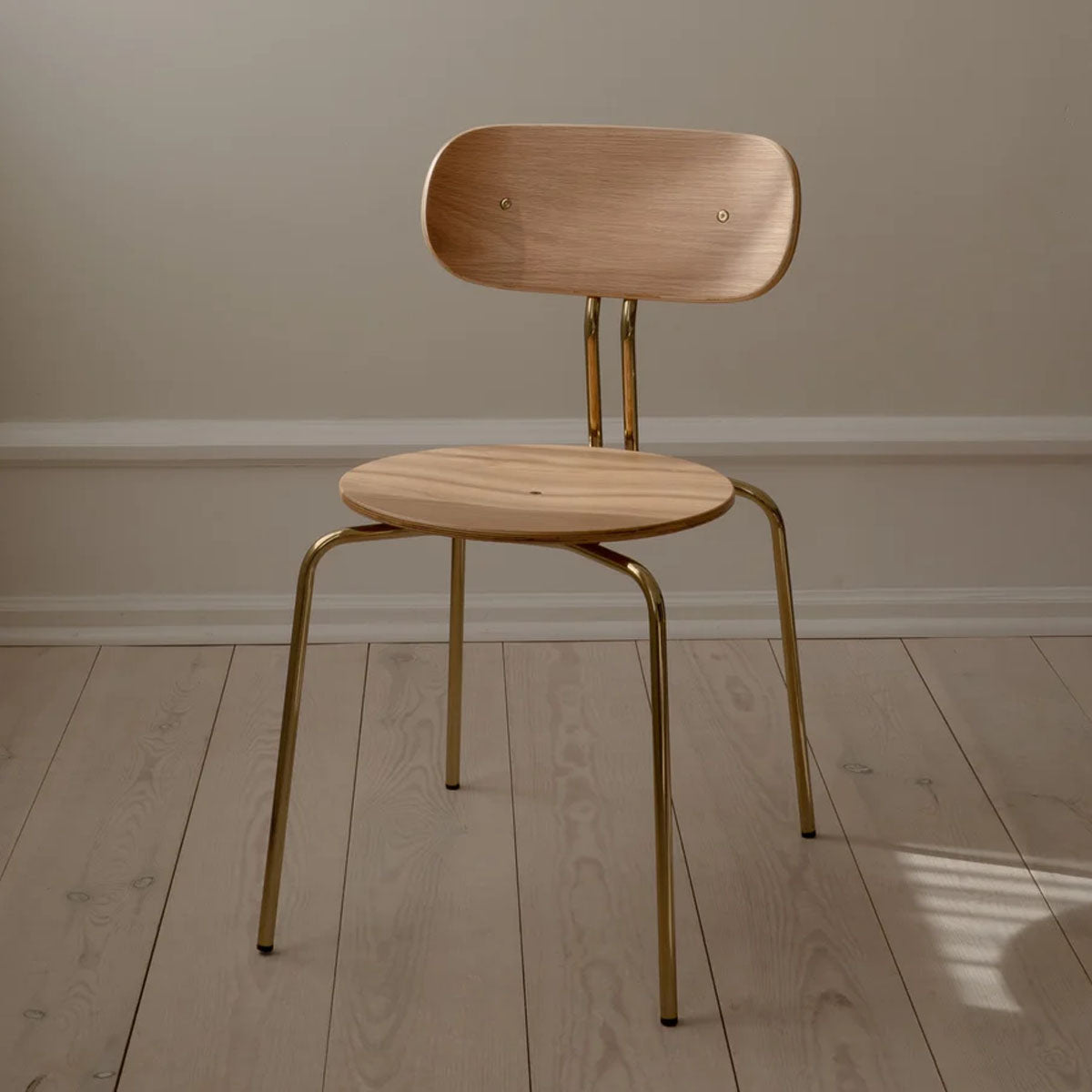 Umage Curious Oak Chair