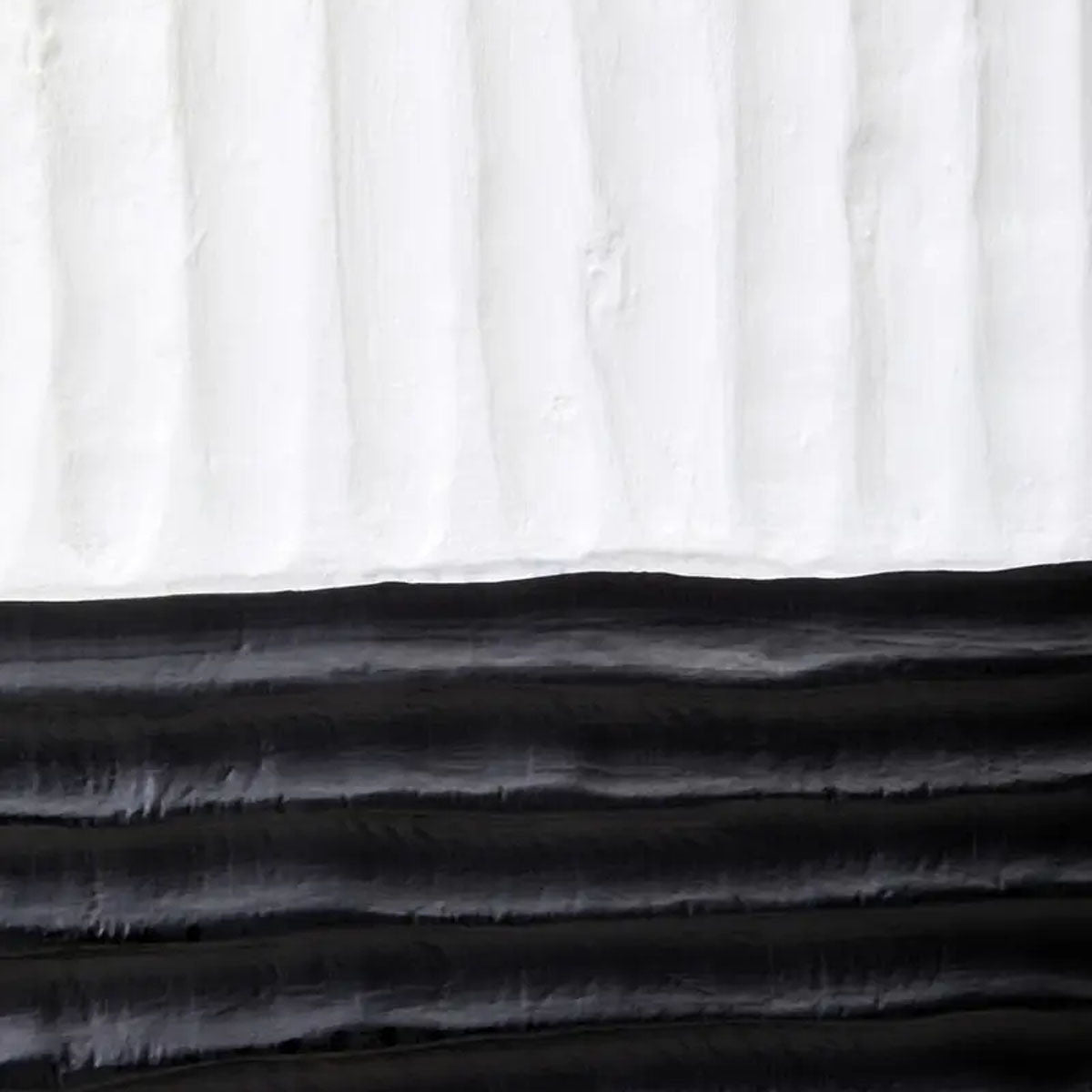 Beaumonde Home Fidel Black and White Mango Wood Round Sculpture