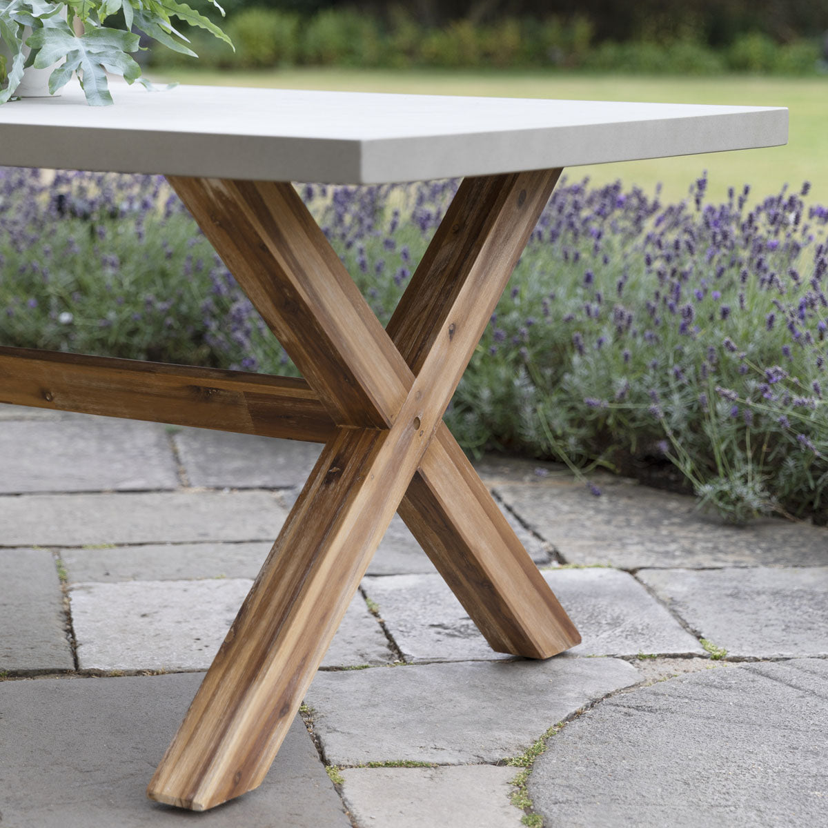 Garden Trading Burford Table Small Natural