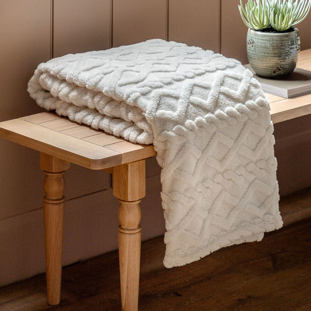 Gallery Direct Textures Cable Knit Cream