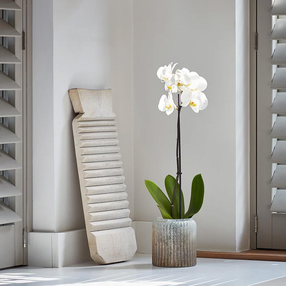 Ivyline Verre Frosted Ribbed Glass Gold Planter