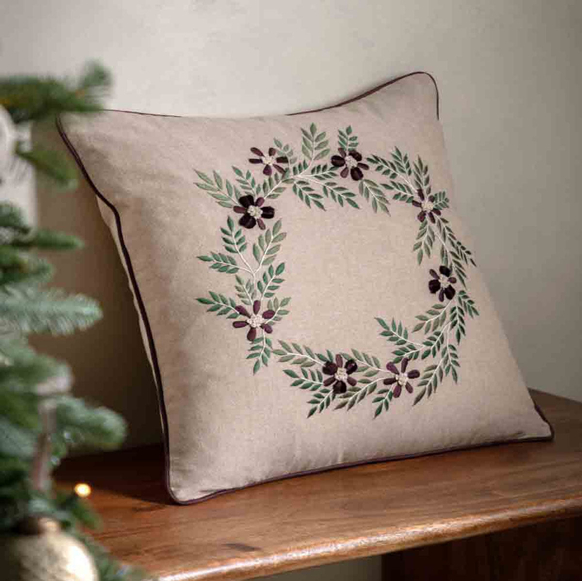 Gallery Direct Windsor Wine Merry Xmas Cushion