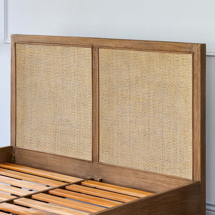 Garden Trading Chesterton King Bed Natural