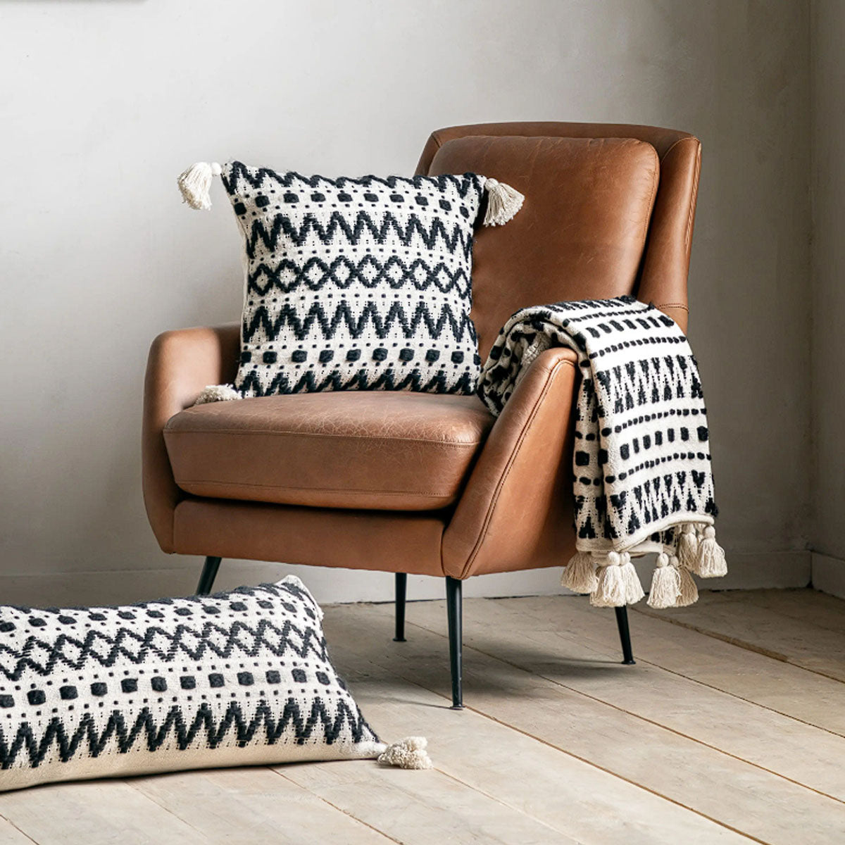 Gallery Direct Black & Cream Tufted Throw