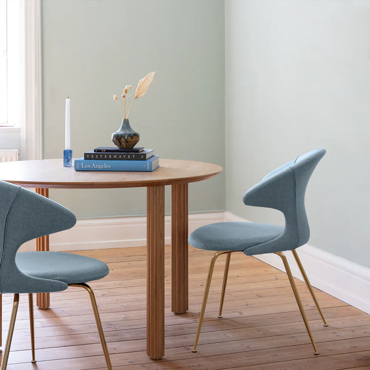 Umage Comfort Circle Table