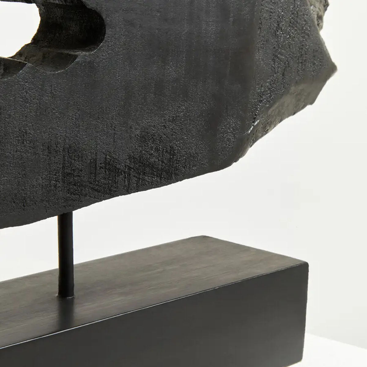 Beaumonde Home Fidel Rustic Black Horizontal Mango Wood Slice Sculpture