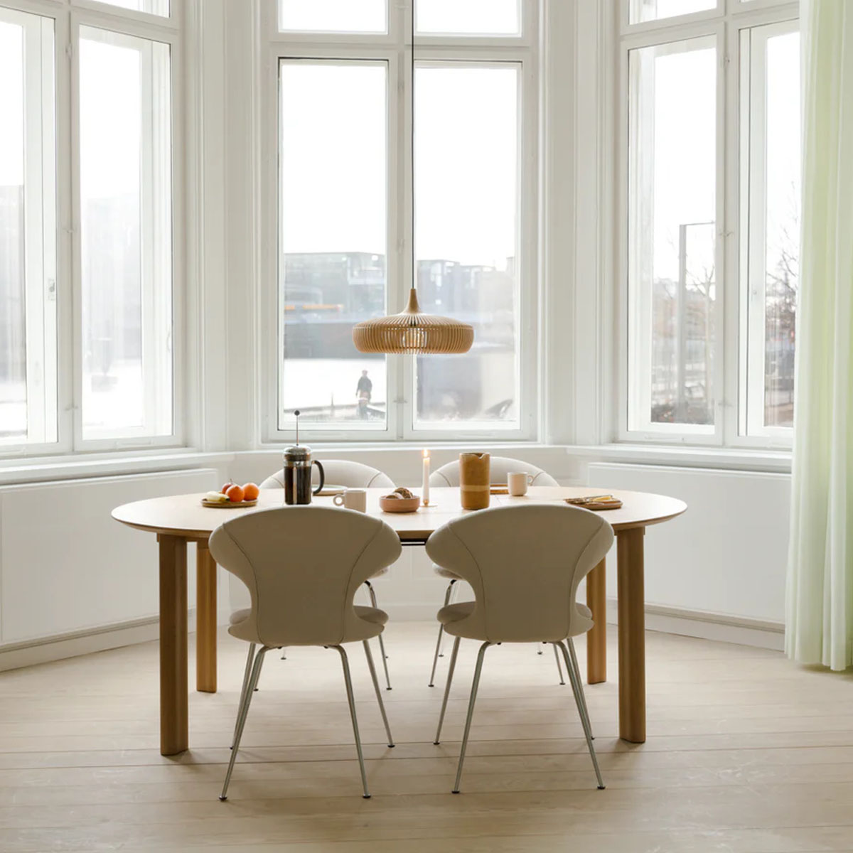Umage Comfort Circle Table - Extendable