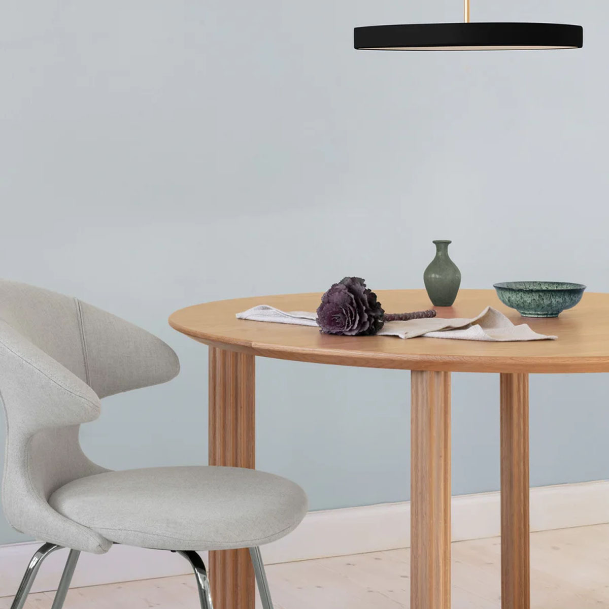 Umage Comfort Circle Table