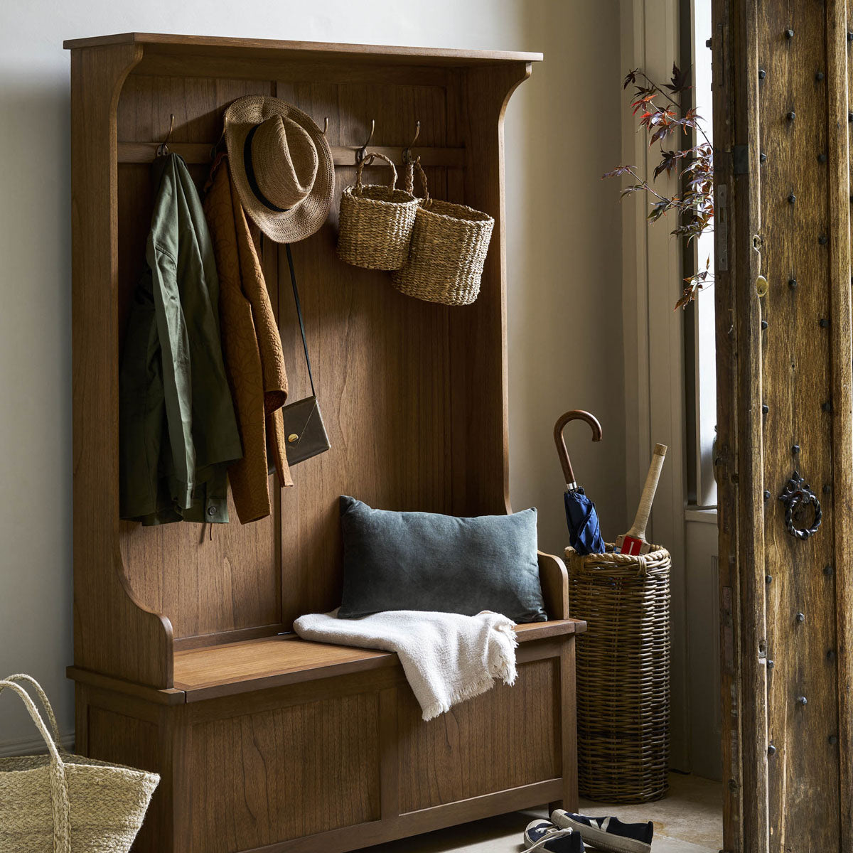 Garden Trading Walcote Hallway Storage Bench Natural