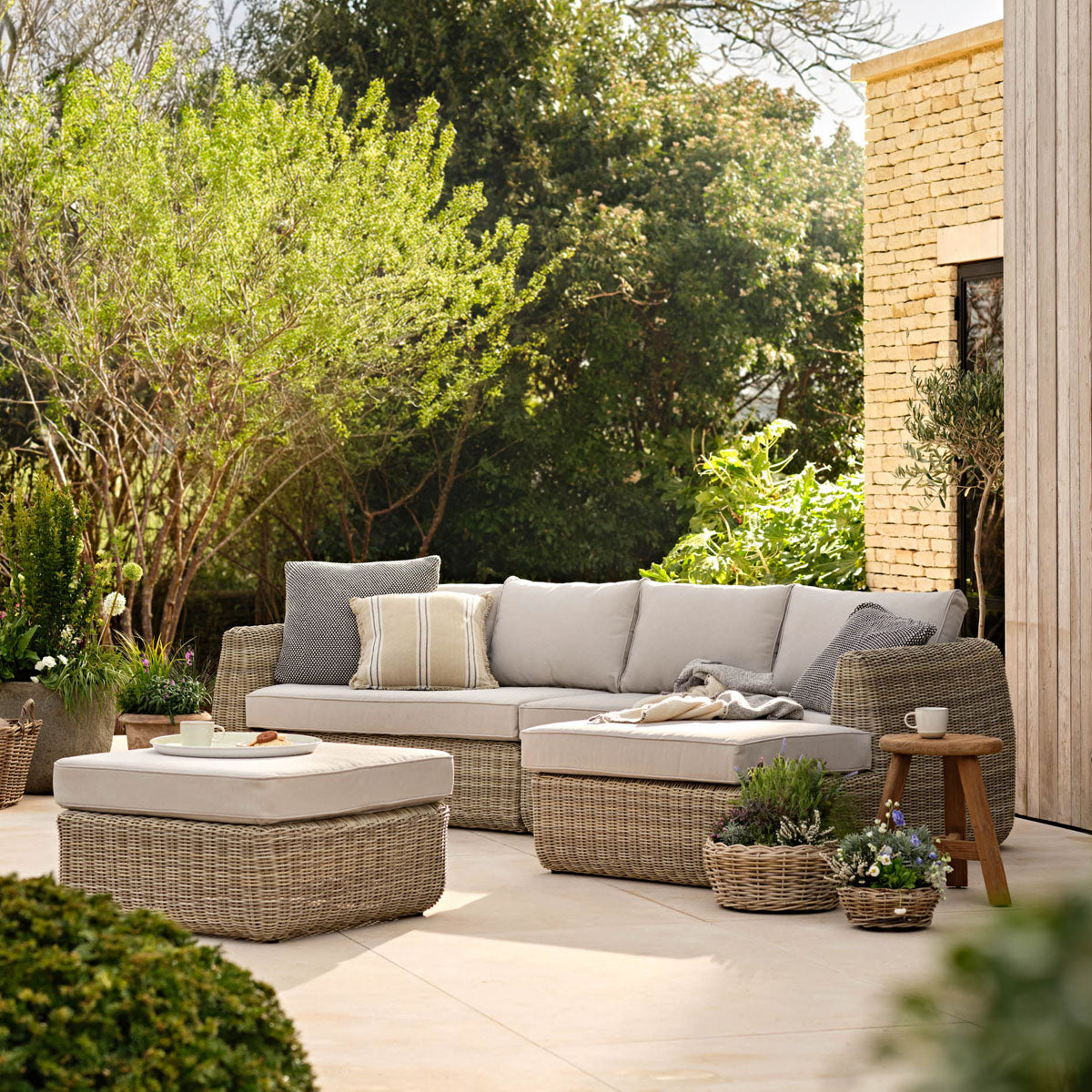 Garden Trading Skala Corner Sofa Set Light Rattan