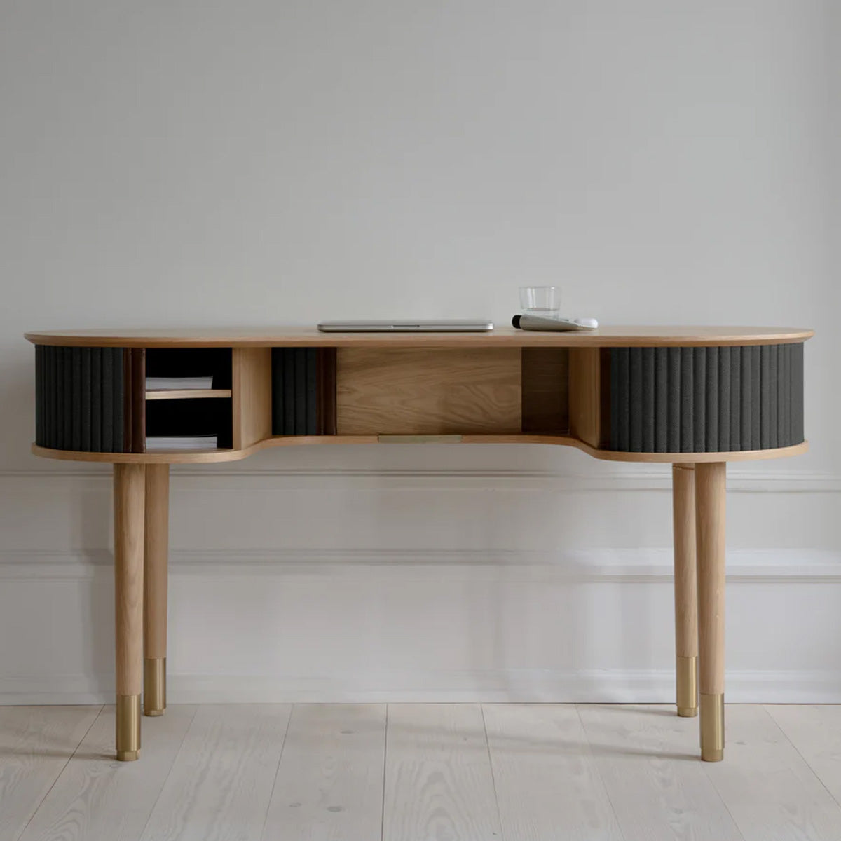 Umage Audacious Desk