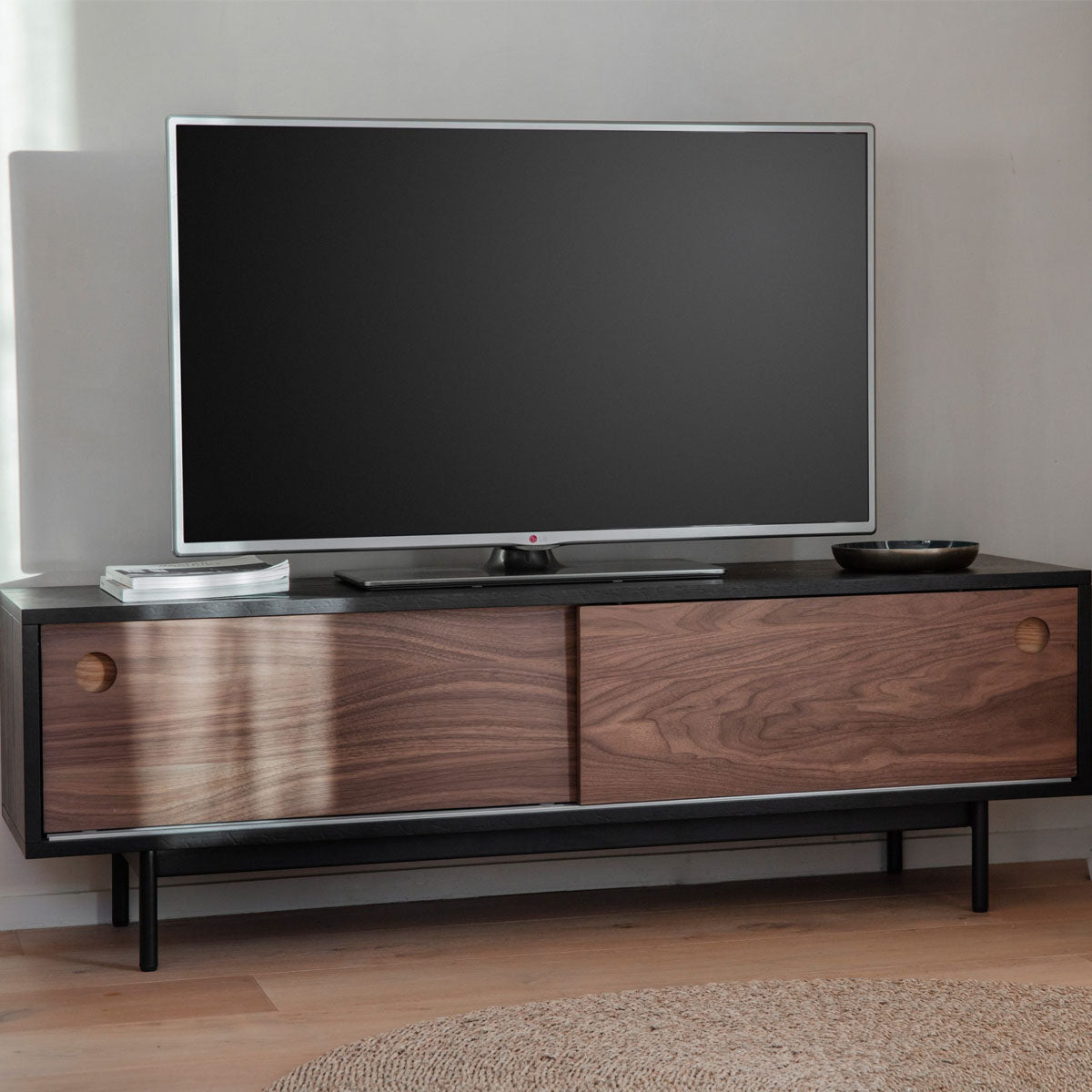 Gallery Direct Barbican Media Unit 1400x400x450mm