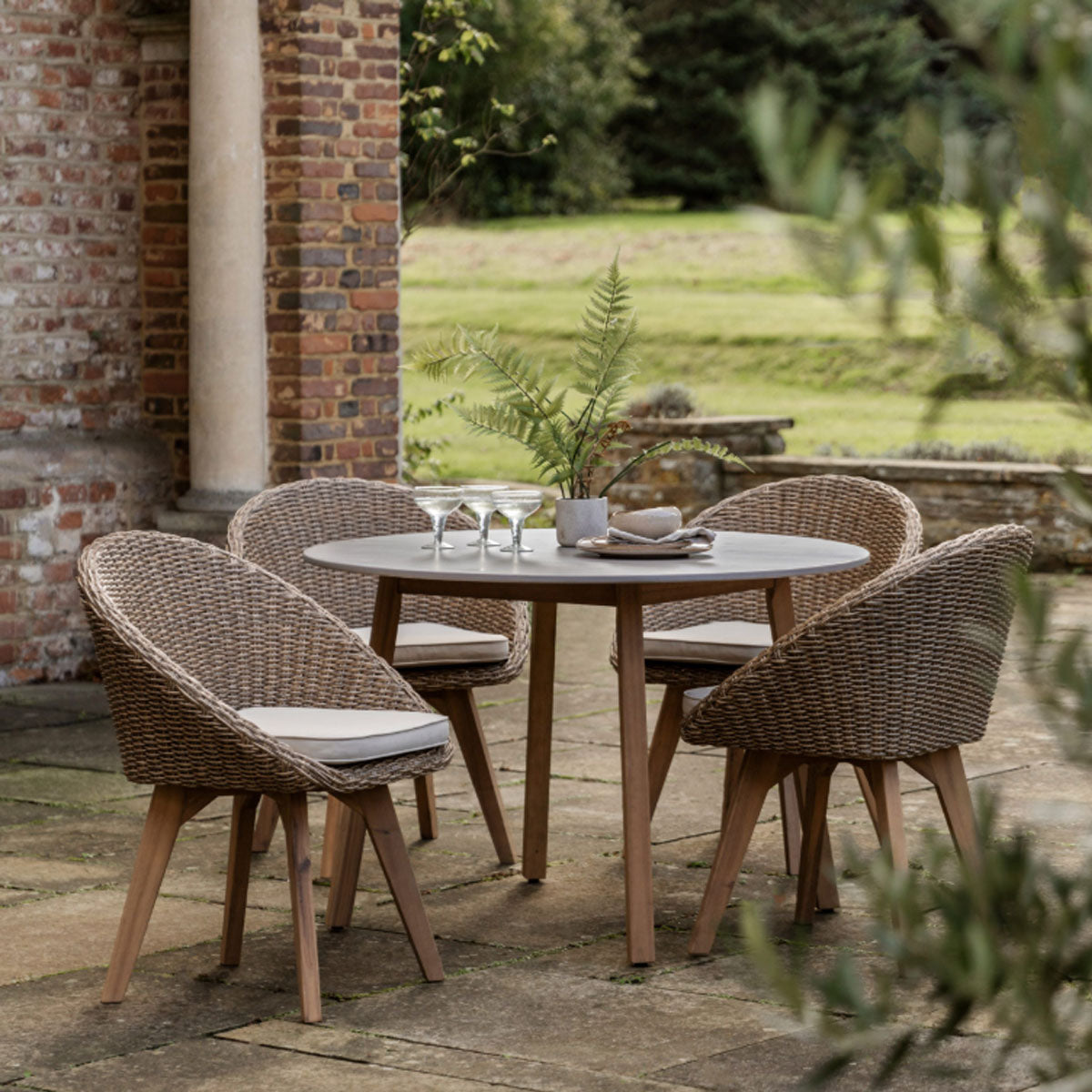 Gallery Direct Avena 4 Seater Round Dining Set