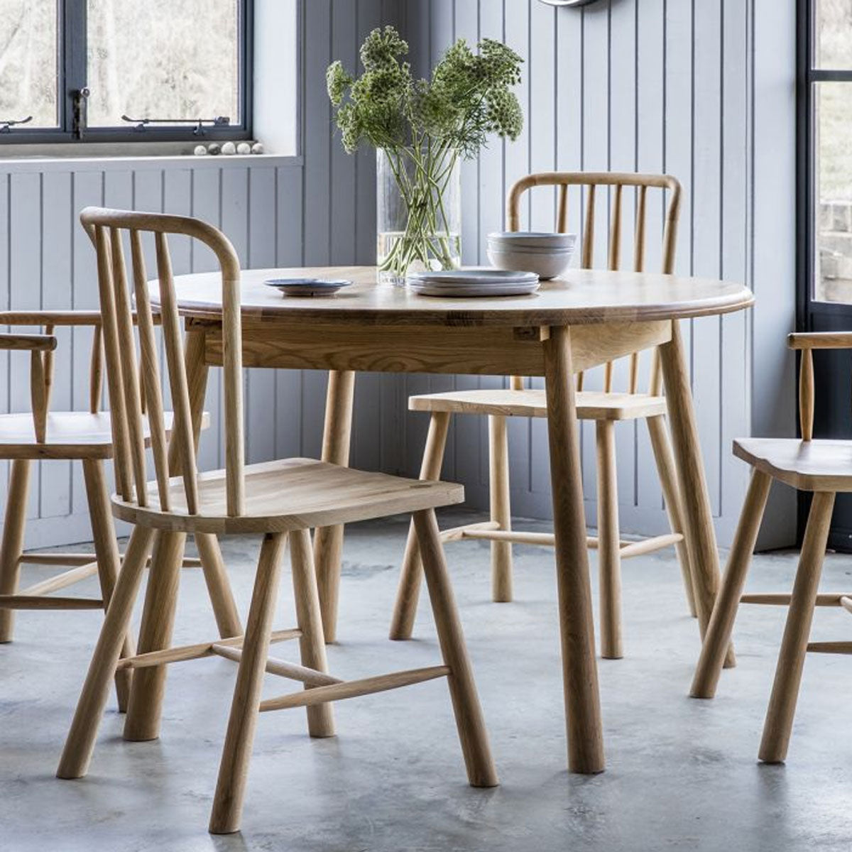 Gallery Direct Wycombe Round Extending Table 1100/1550x1100x750mm