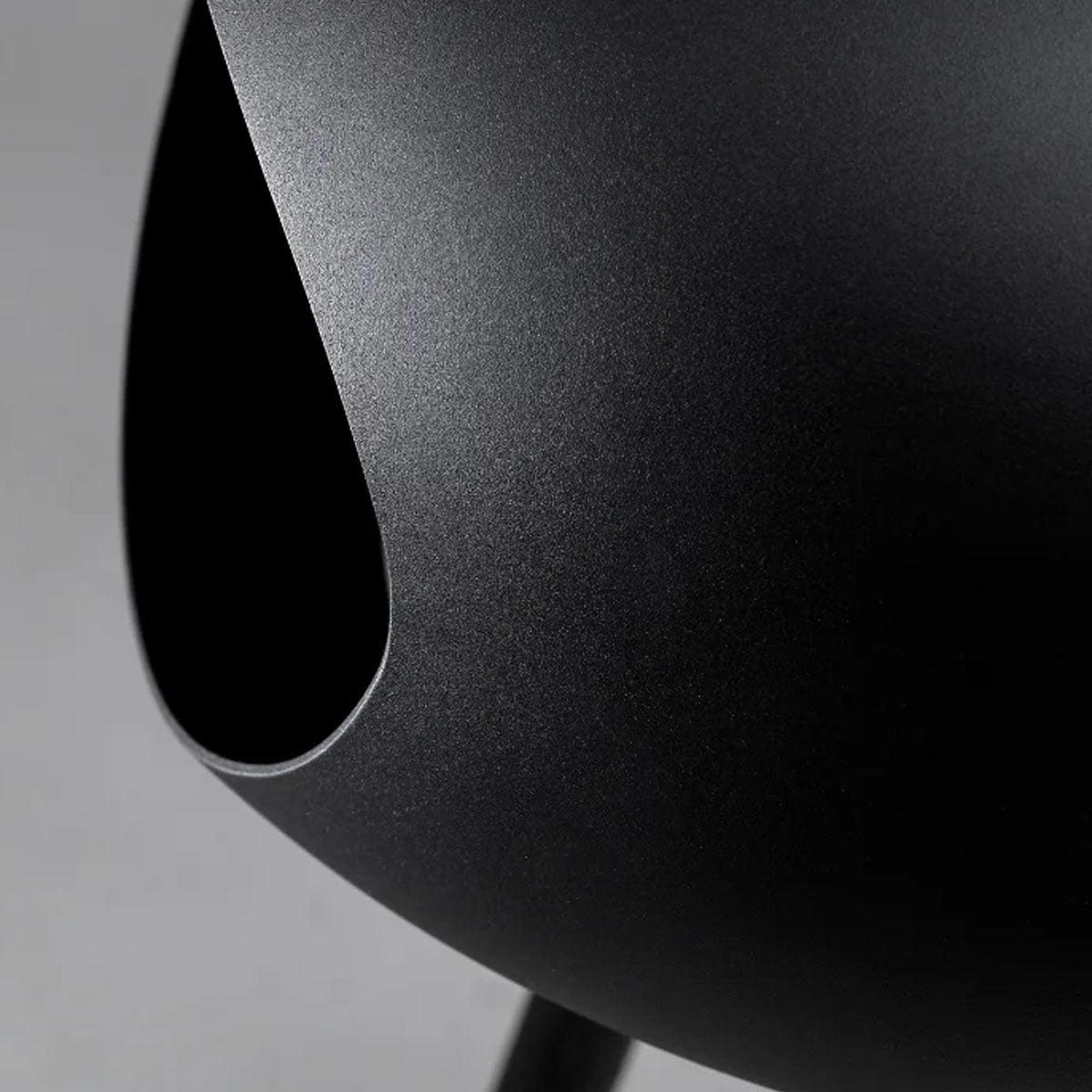 Le Feu Ground Steel Low - Black - 25mm Pole Width