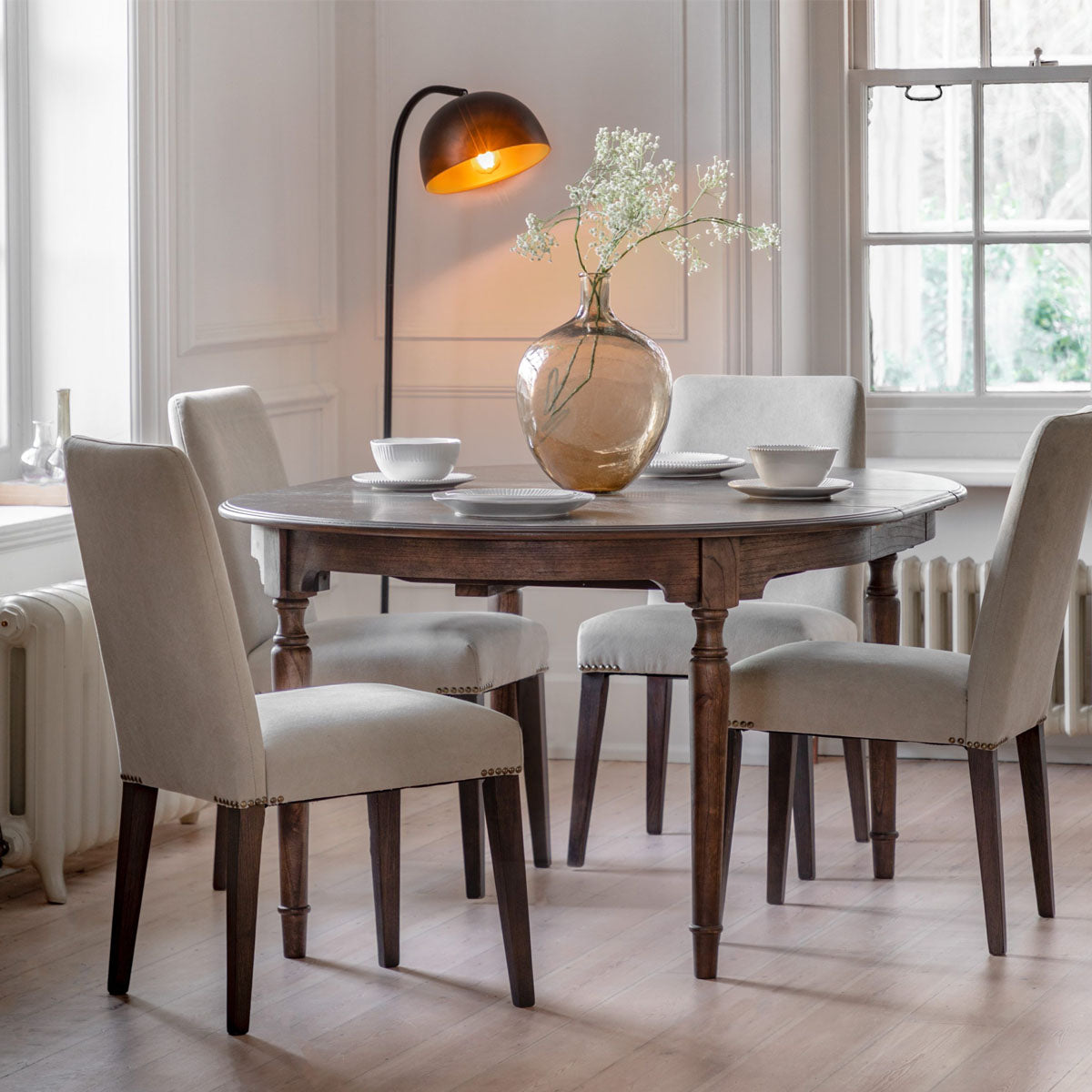 Gallery Direct Madison Ext Round Table 1200/1600x1200x750mm
