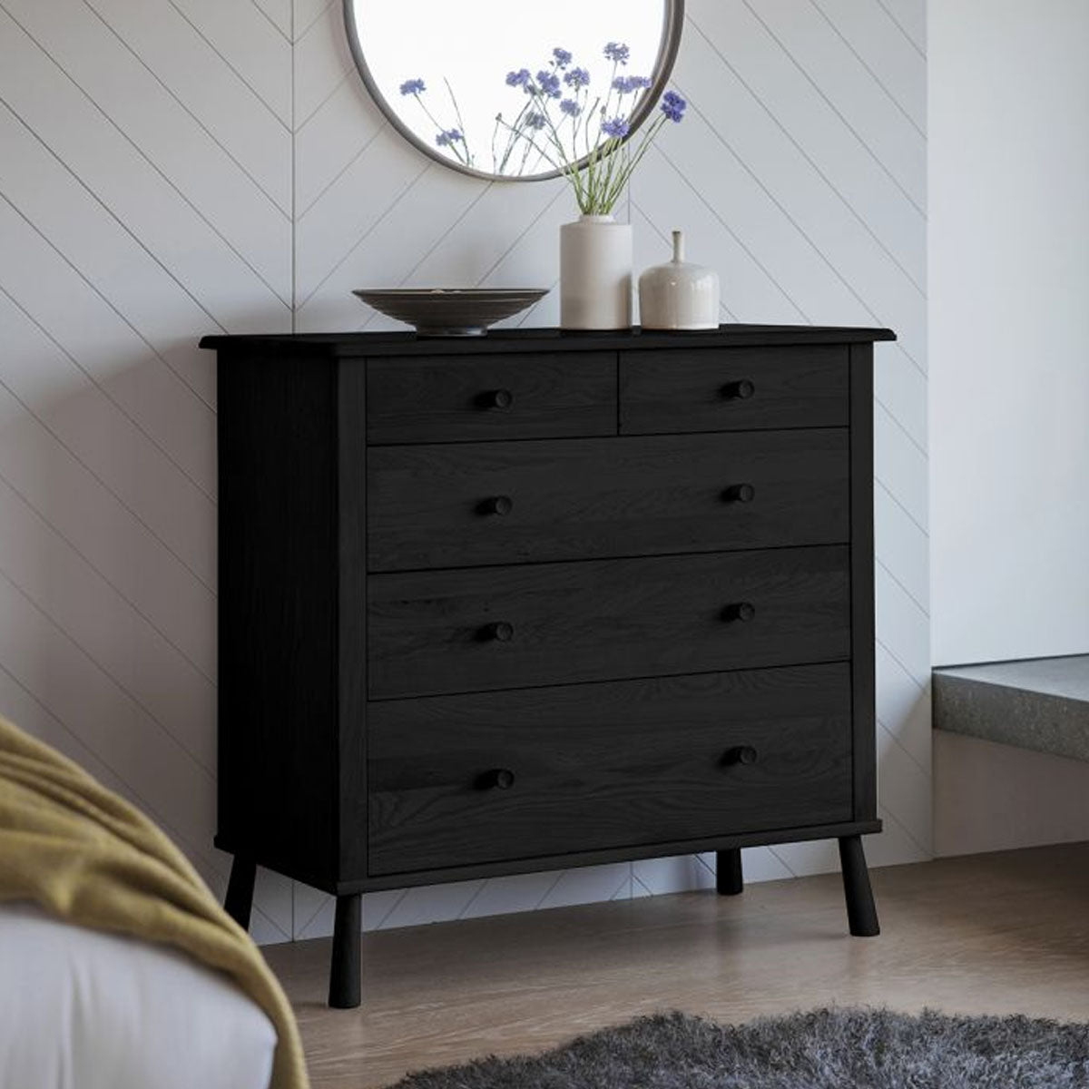 Gallery Direct Wycombe 5 Drawer Chest Black 980x450x954mm