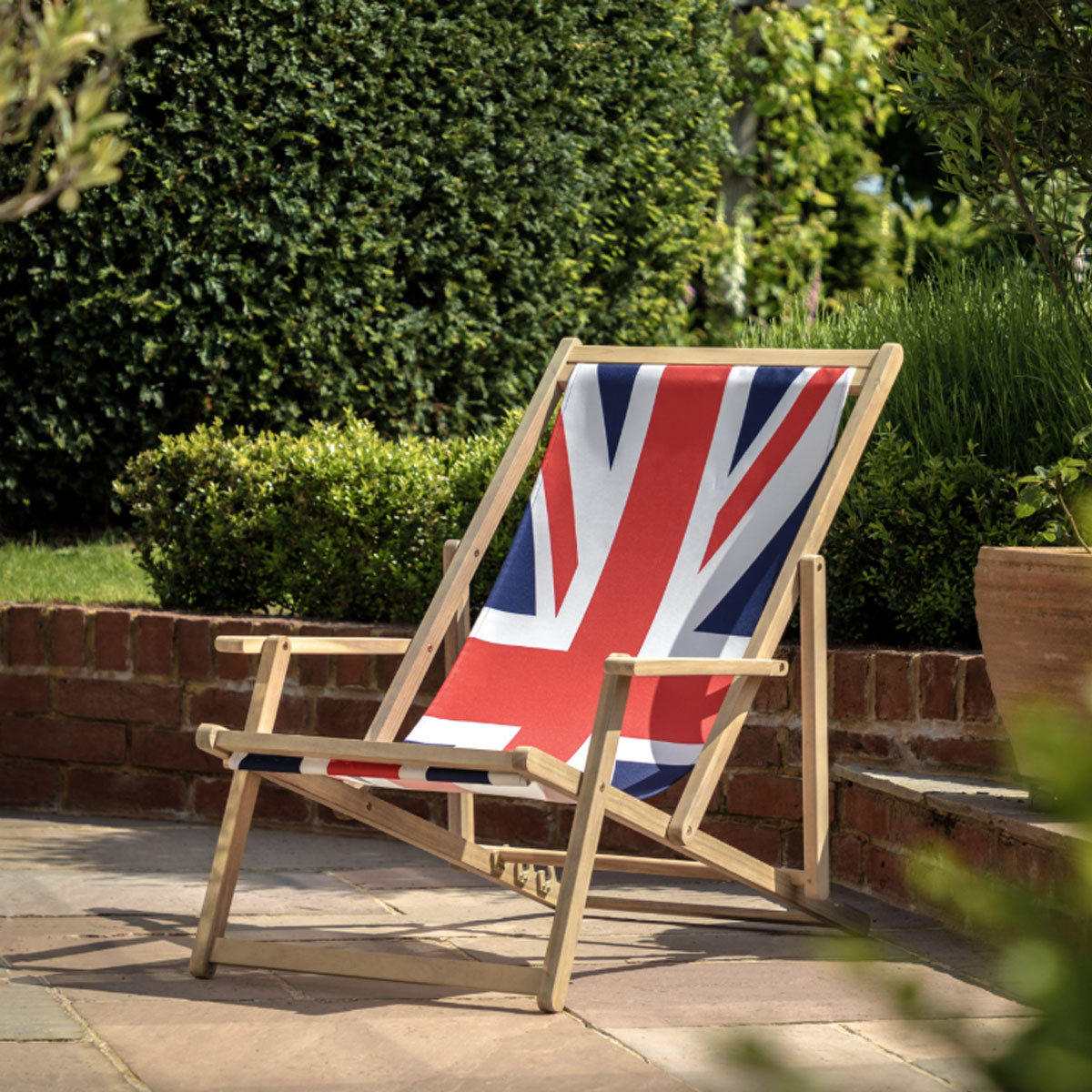 Gallery Direct Union Jack Deck Chair