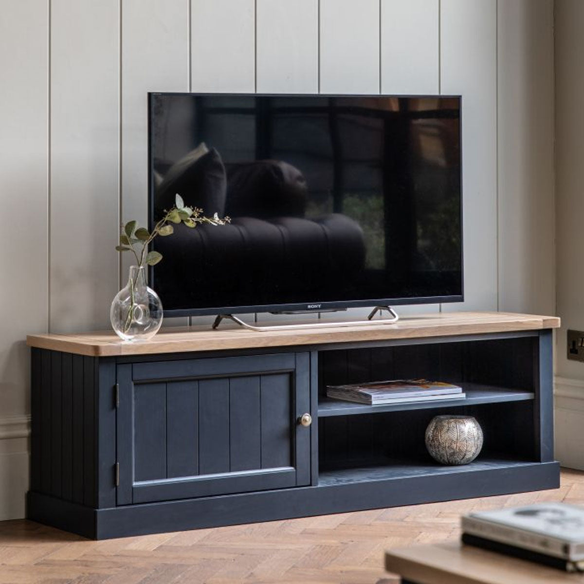 Gallery Direct Eton Media Unit Meteor 1400x375x450mm