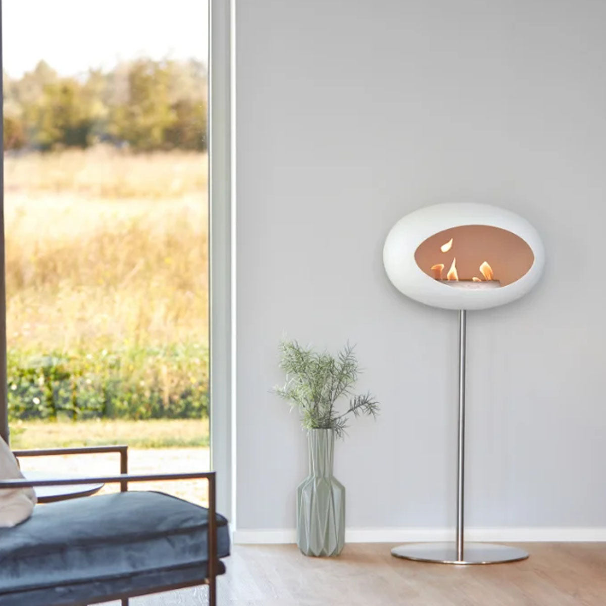 Le Feu Ground Steel High - White - 25mm Pole Width