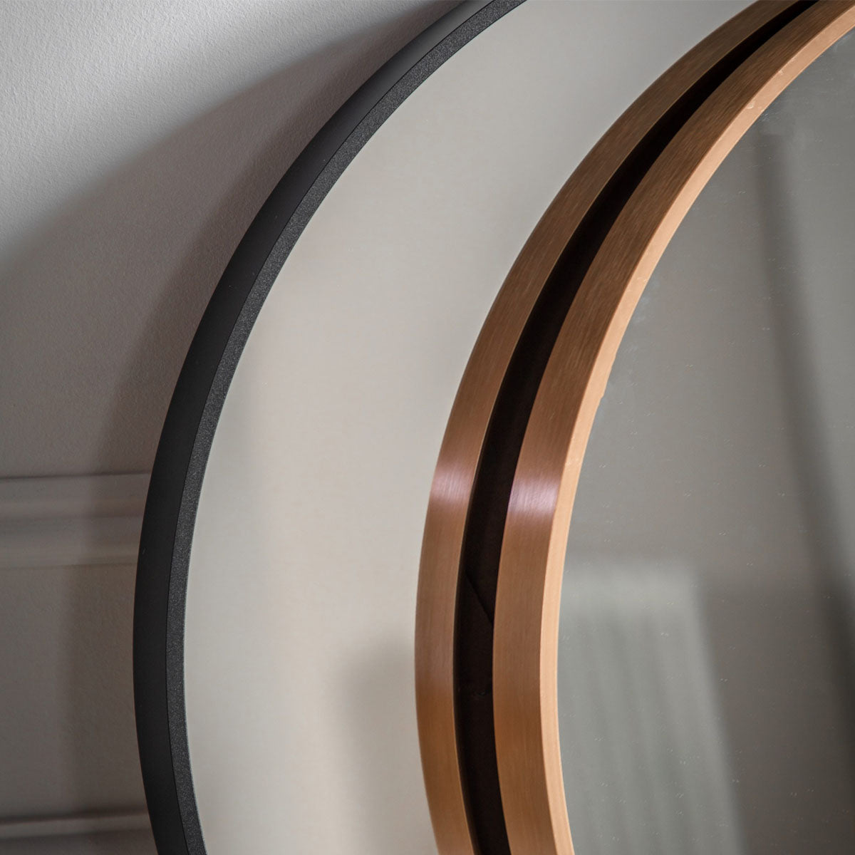Gallery Direct Yardley Mirror Round Gold 600x40x600mm