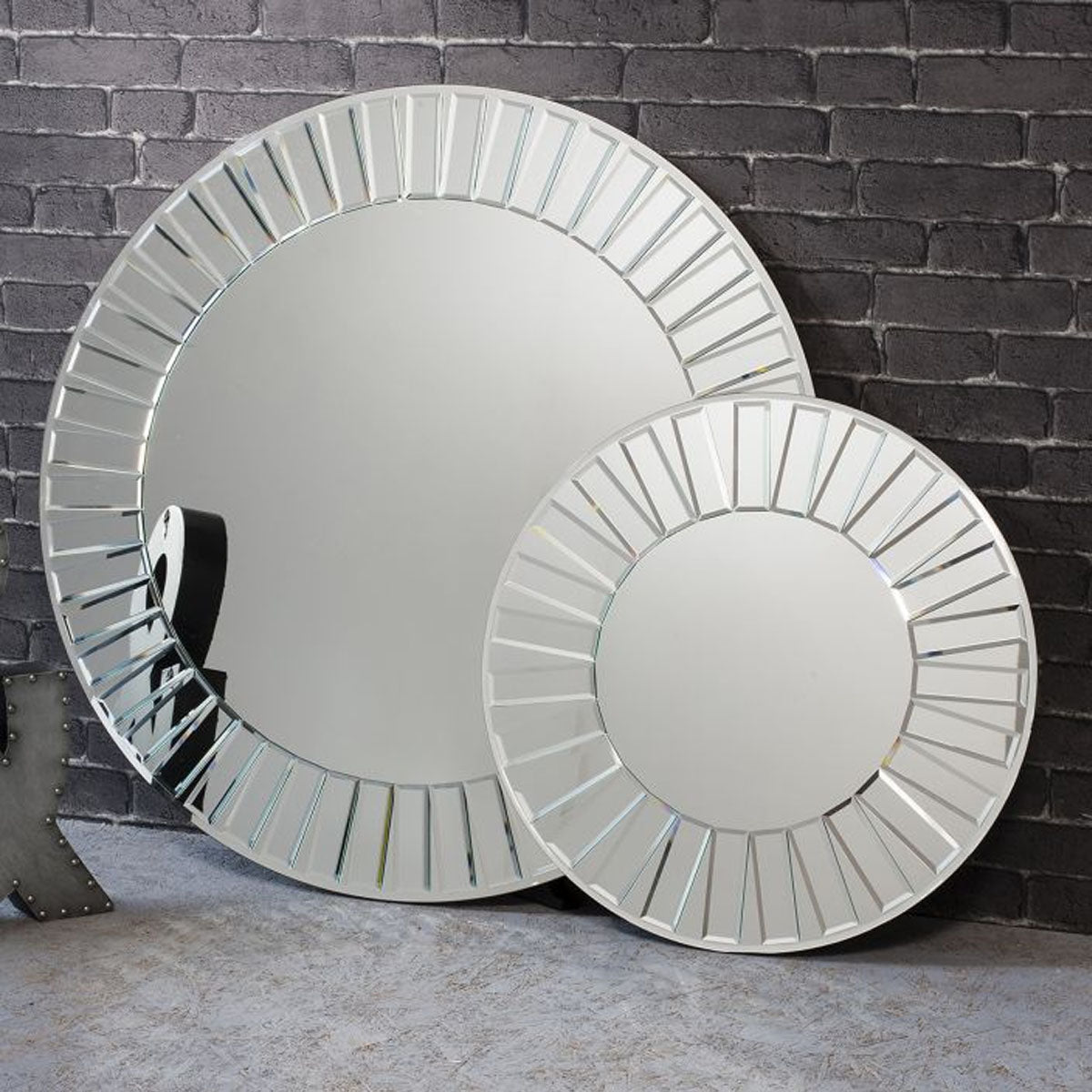 Gallery Direct Mondello Round 610mm