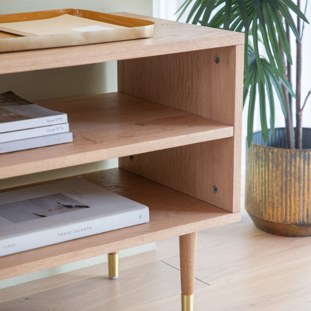 Gallery Direct Newbury Media Unit Oak White 1200x400x550mm