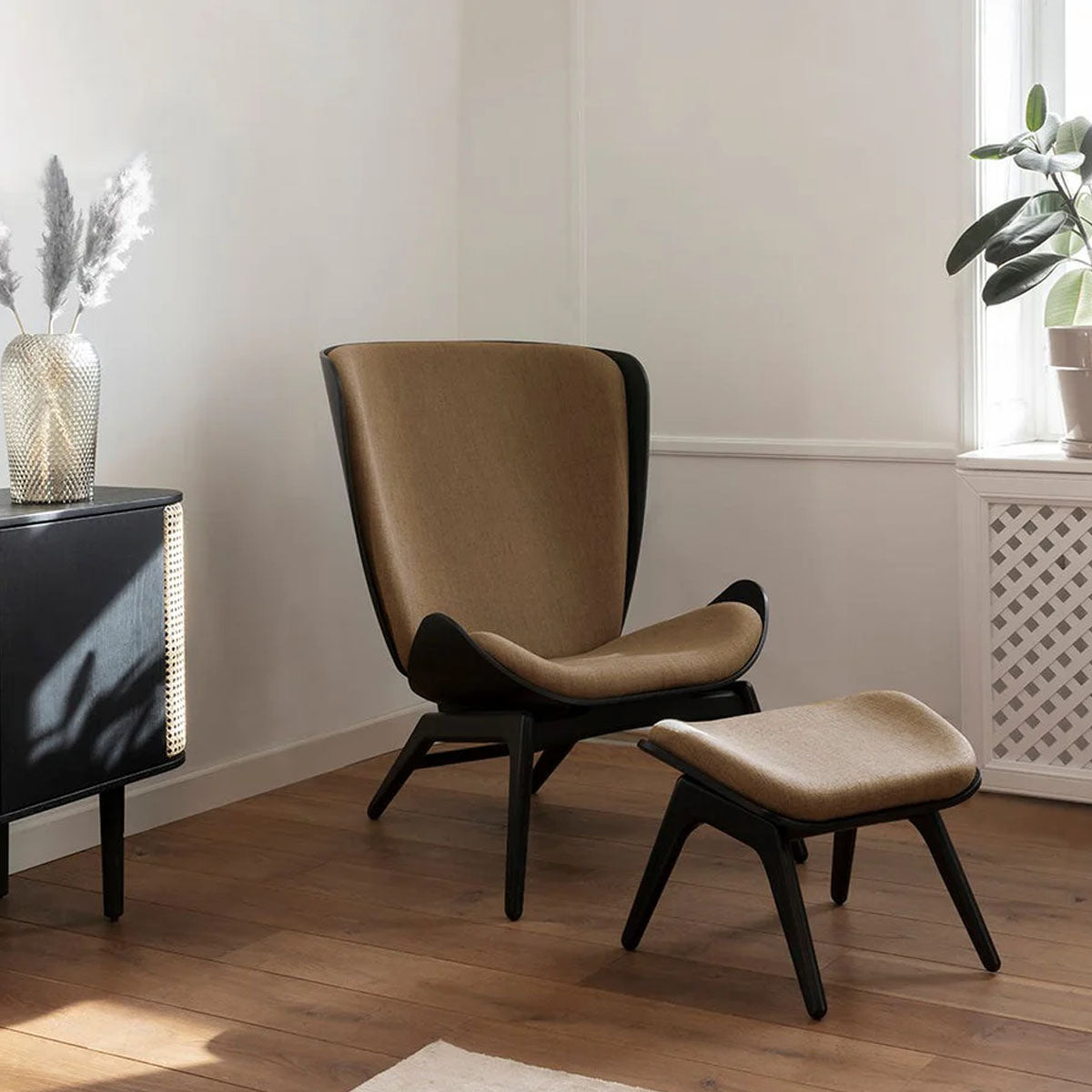 Umage The Reader Wing Chair