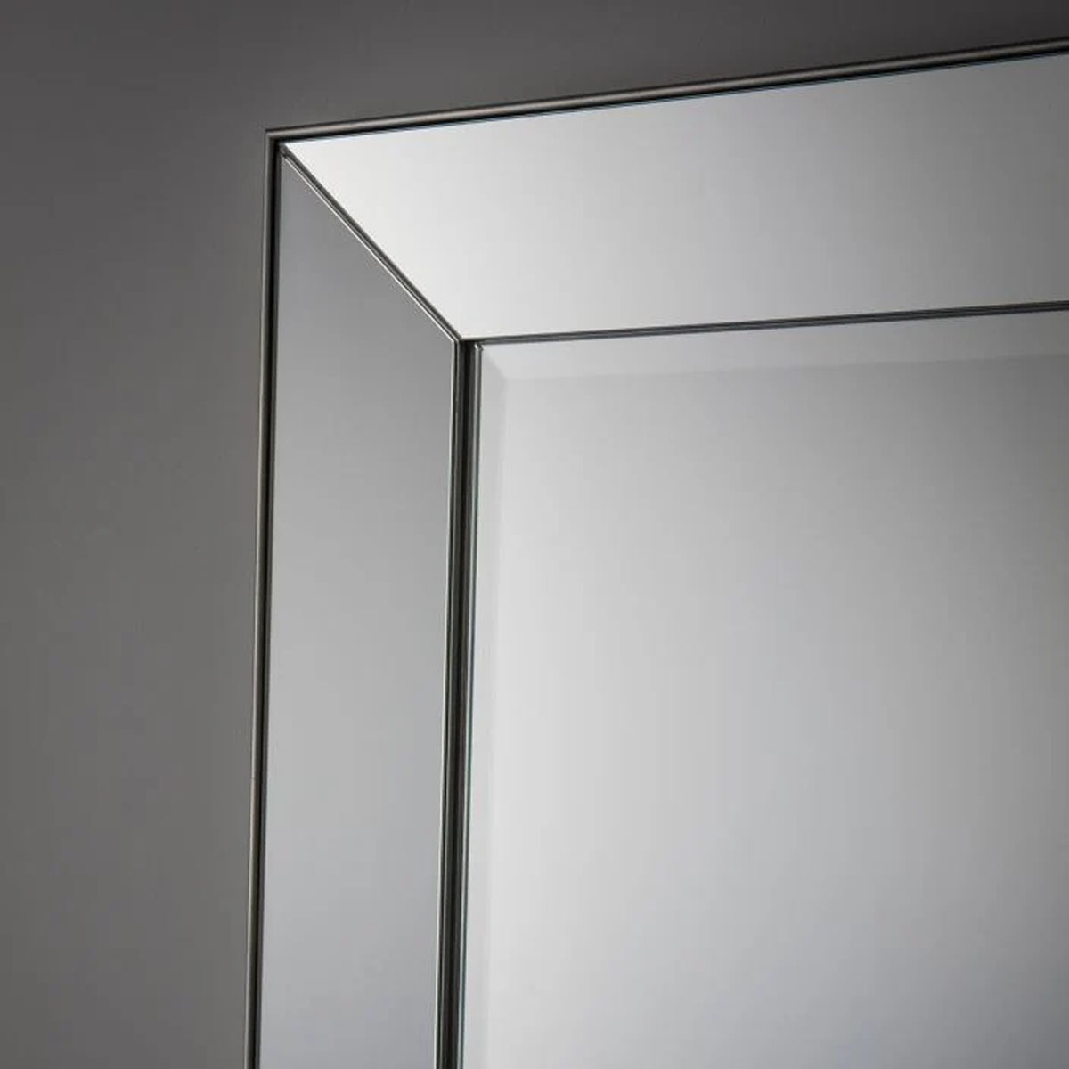 Gallery Direct Bertoni Leaner 810x1905mm