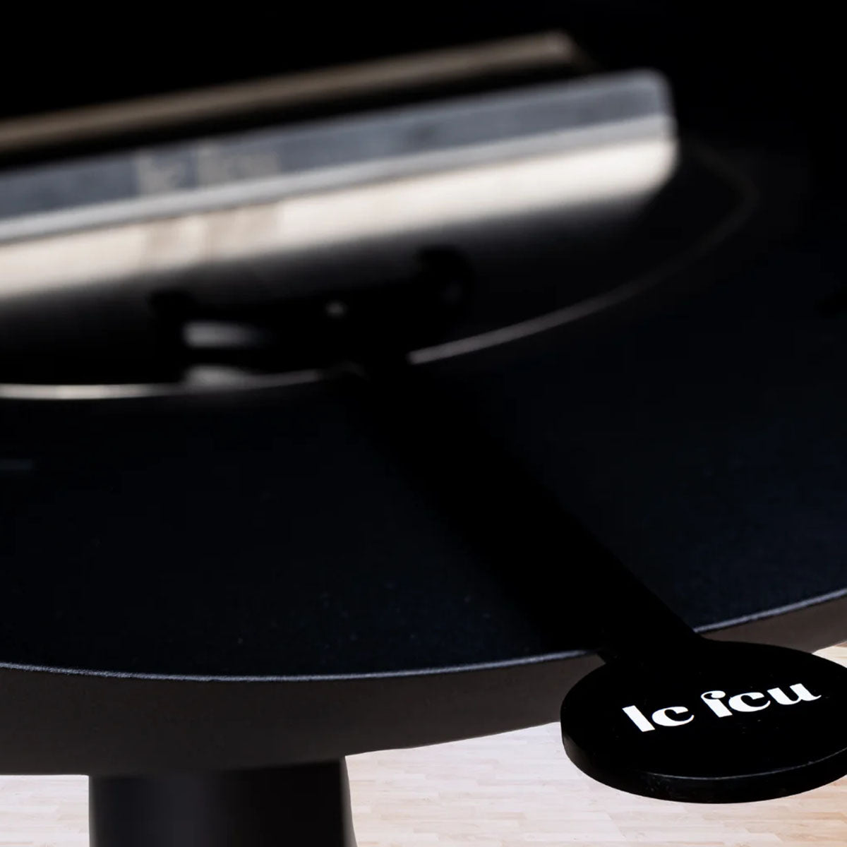 Le Feu Dome 625 - Black Ground Steel High