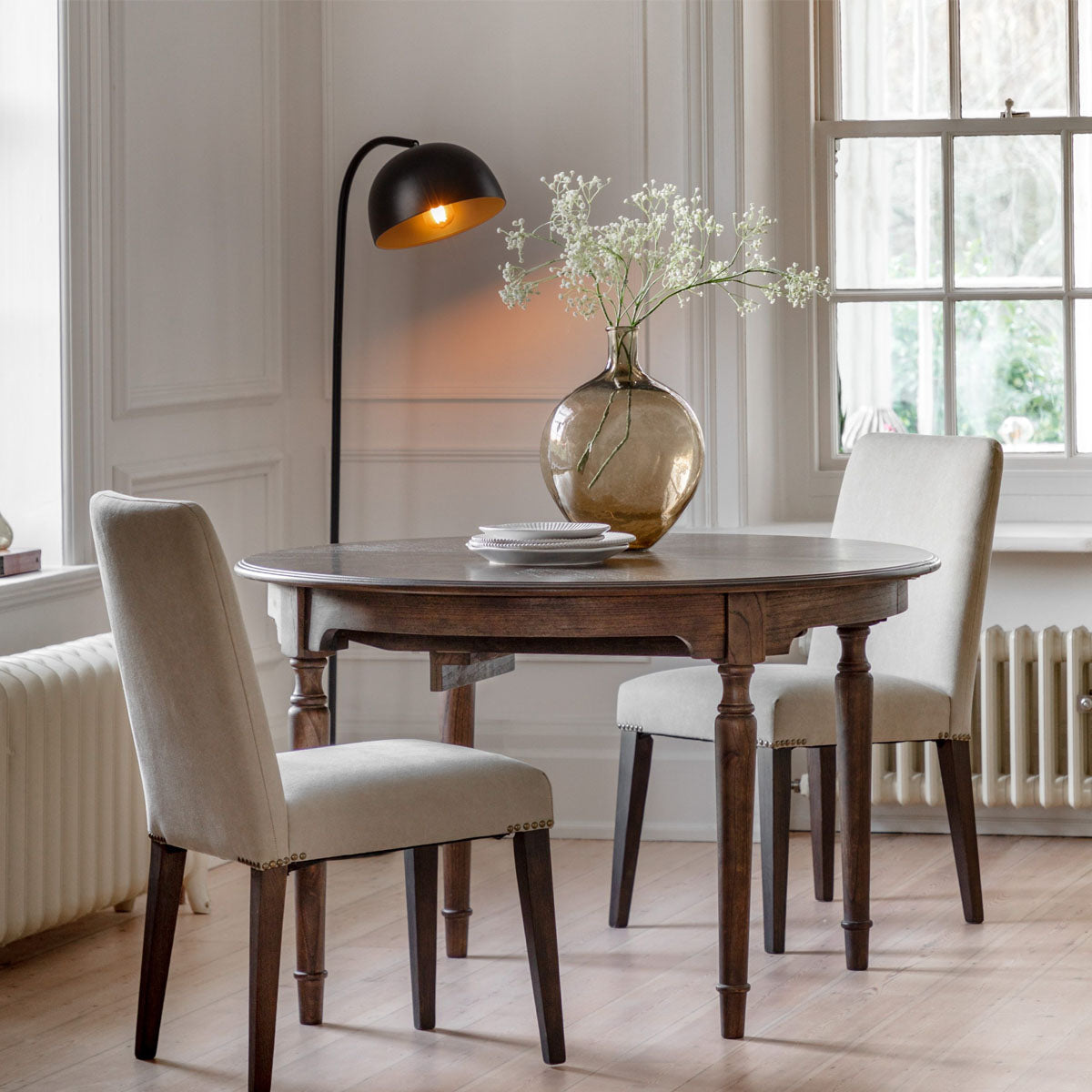 Gallery Direct Madison Ext Round Table 1200/1600x1200x750mm