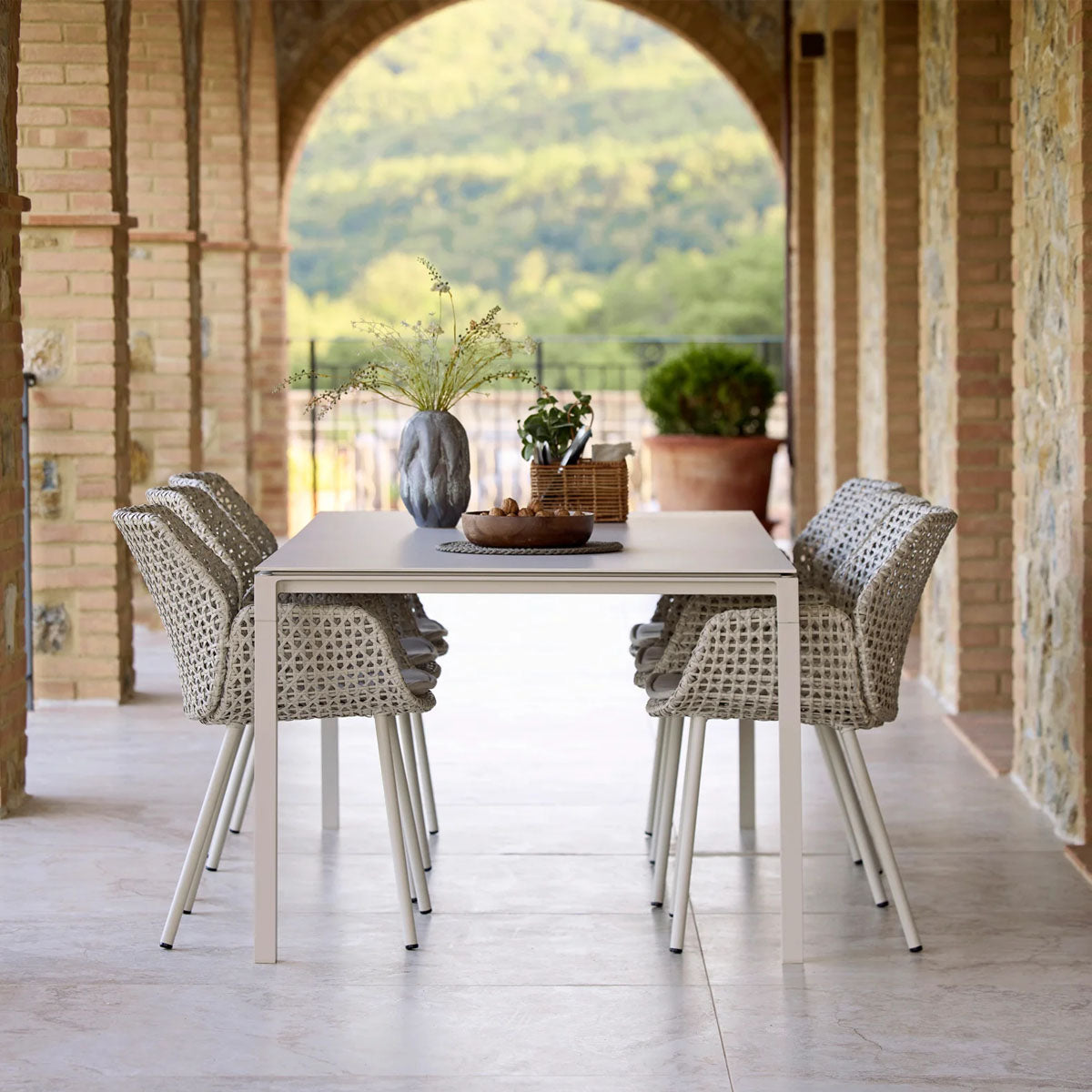 Cane-line Pure dining table, 150x90 cm