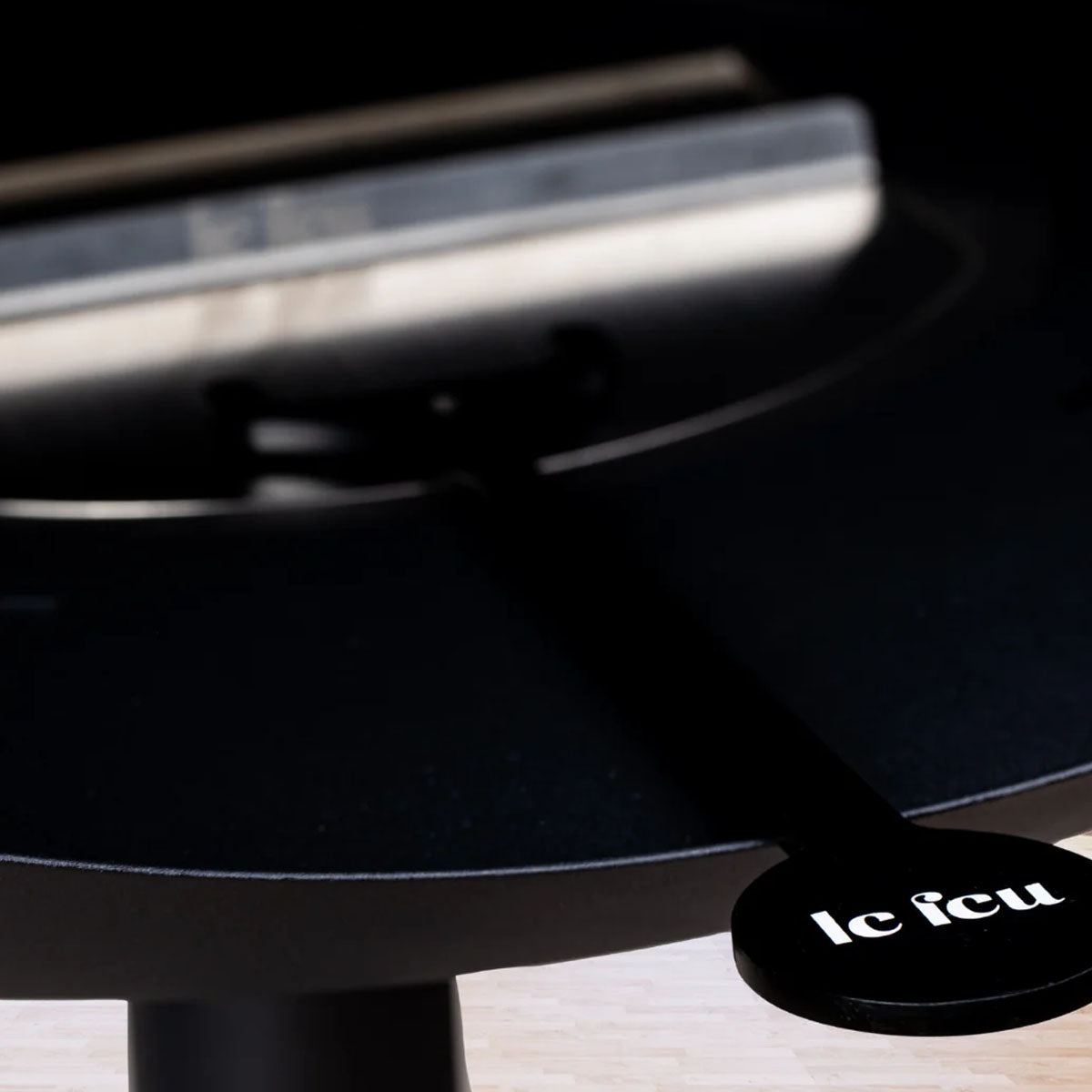 Le Feu Dome 625 - Black Ground Steel Low