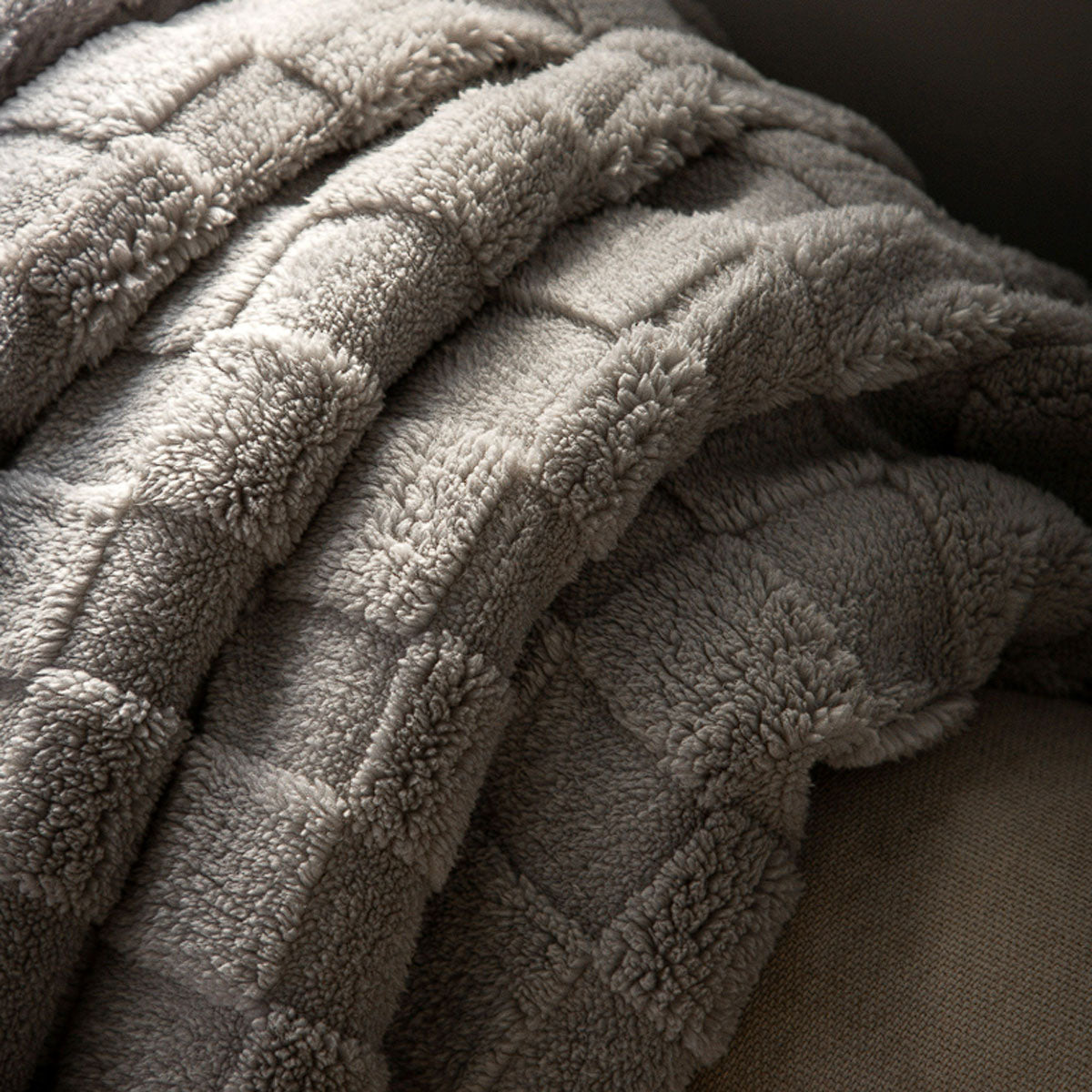Gallery Direct Oakley Checked Sherpa Throw