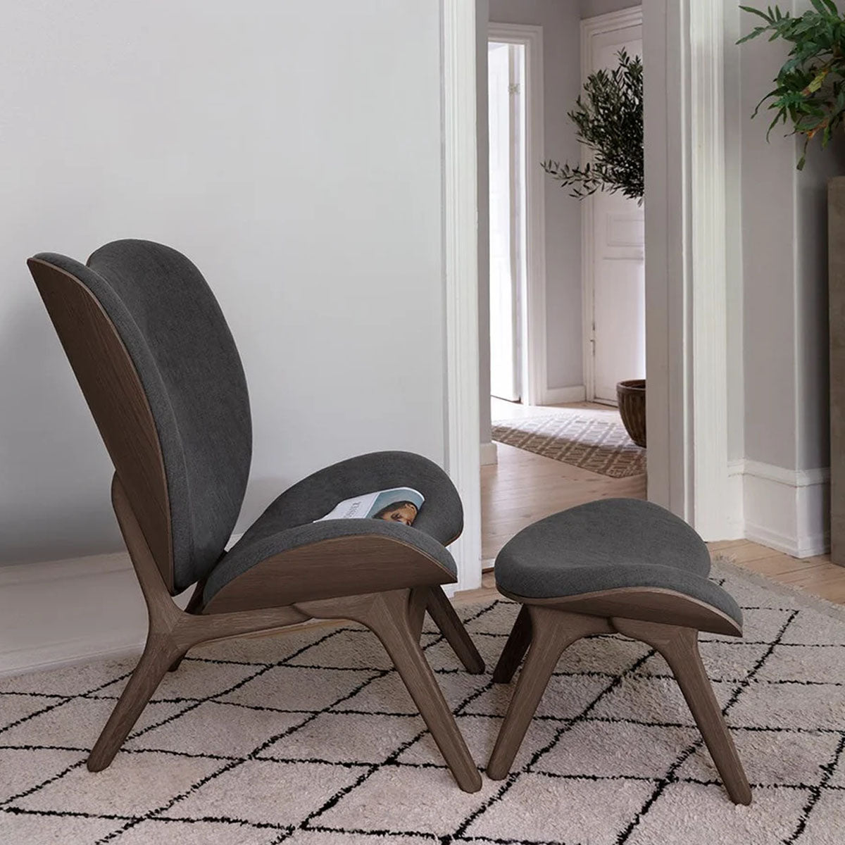 Umage A Conversation Piece Lounge Chair Tall