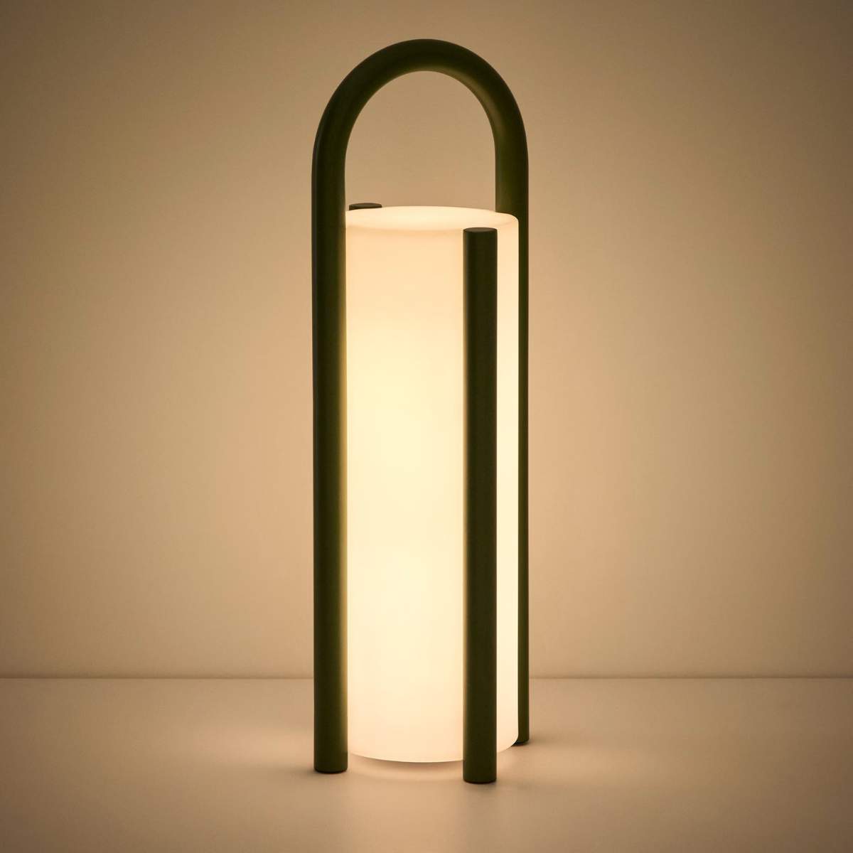 Kave Home Leros large portable table lamp in green polyethylene and steel