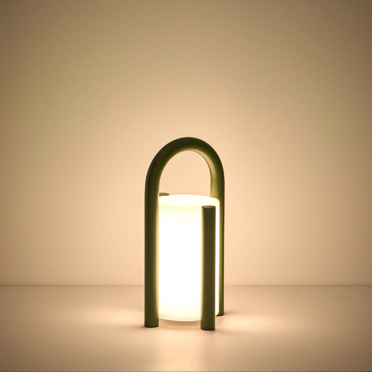 Kave Home Leros small portable table lamp in green polyethylene and steel