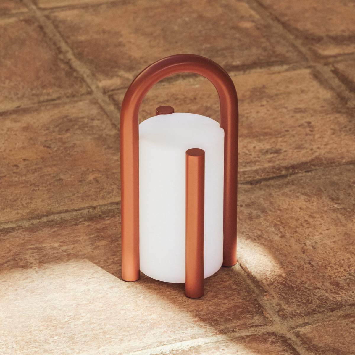Kave Home Leros small portable table lamp in green polyethylene and steel