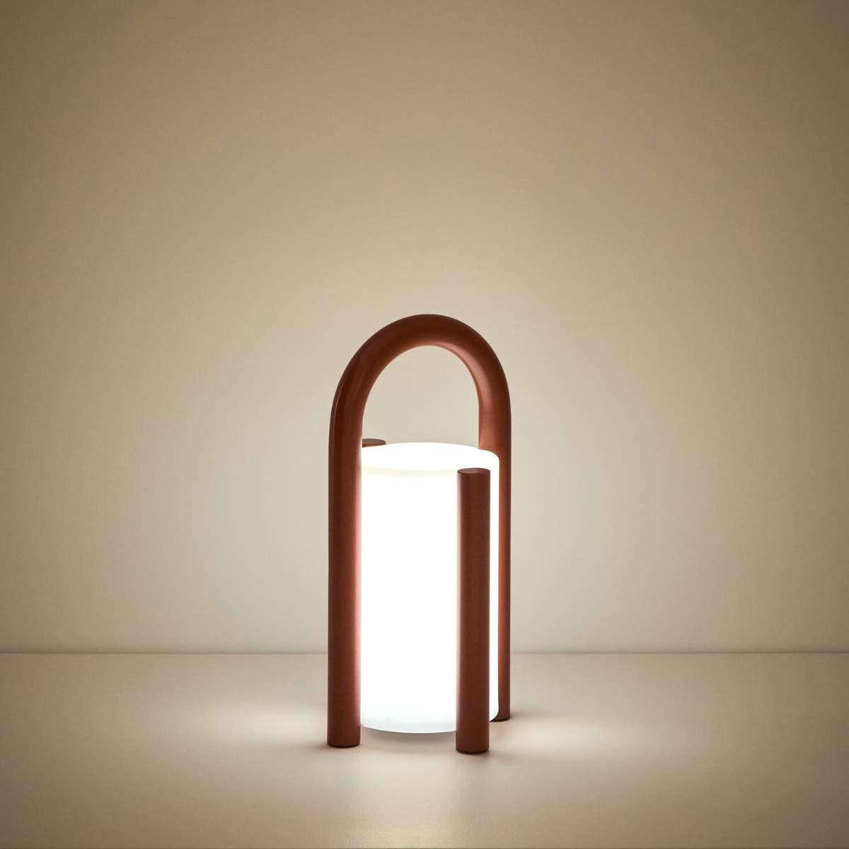Kave Home Leros small portable table lamp in green polyethylene and steel