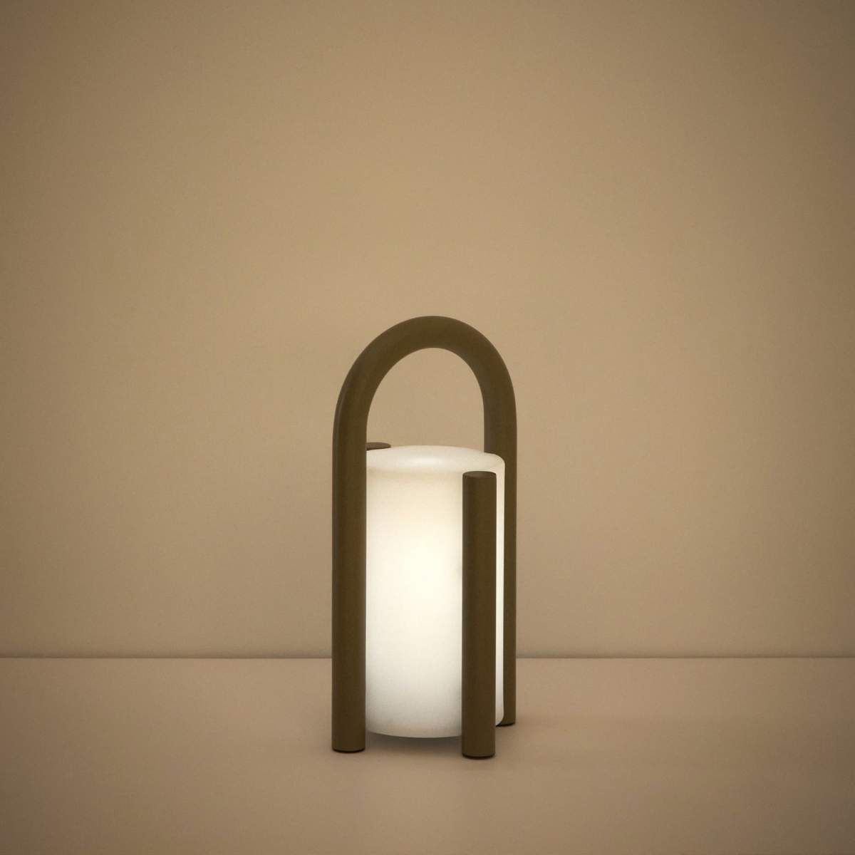 Kave Home Leros small portable table lamp in green polyethylene and steel