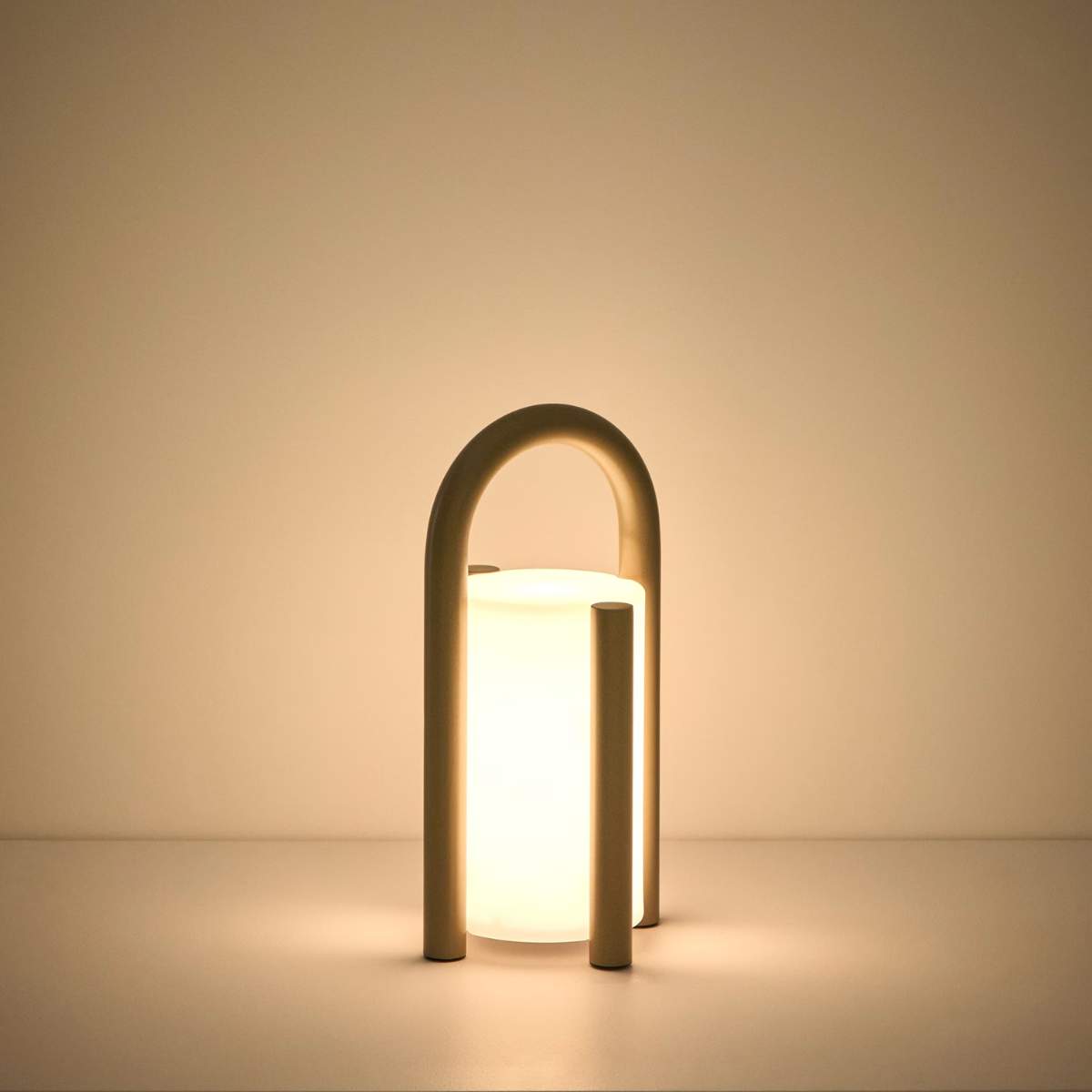Kave Home Leros small portable table lamp in green polyethylene and steel