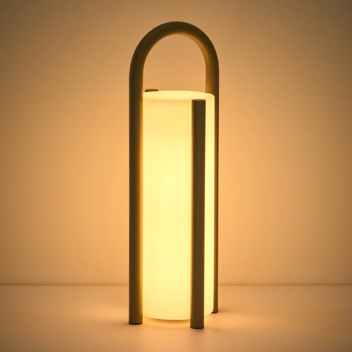 Kave Home Leros large portable table lamp in green polyethylene and steel