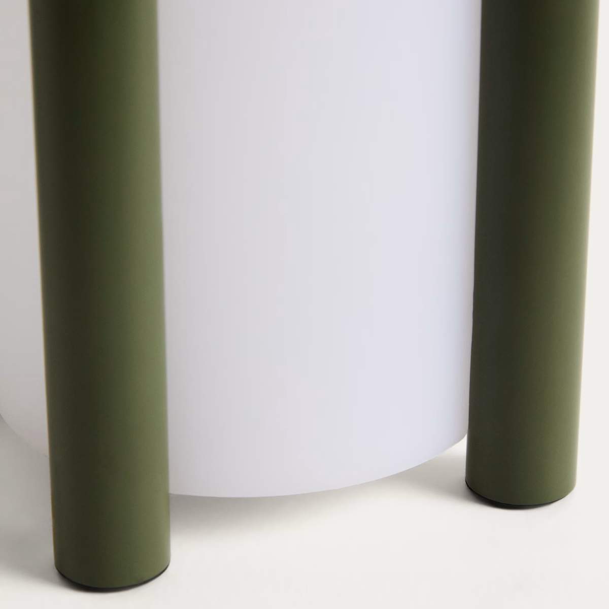 Kave Home Leros small portable table lamp in green polyethylene and steel
