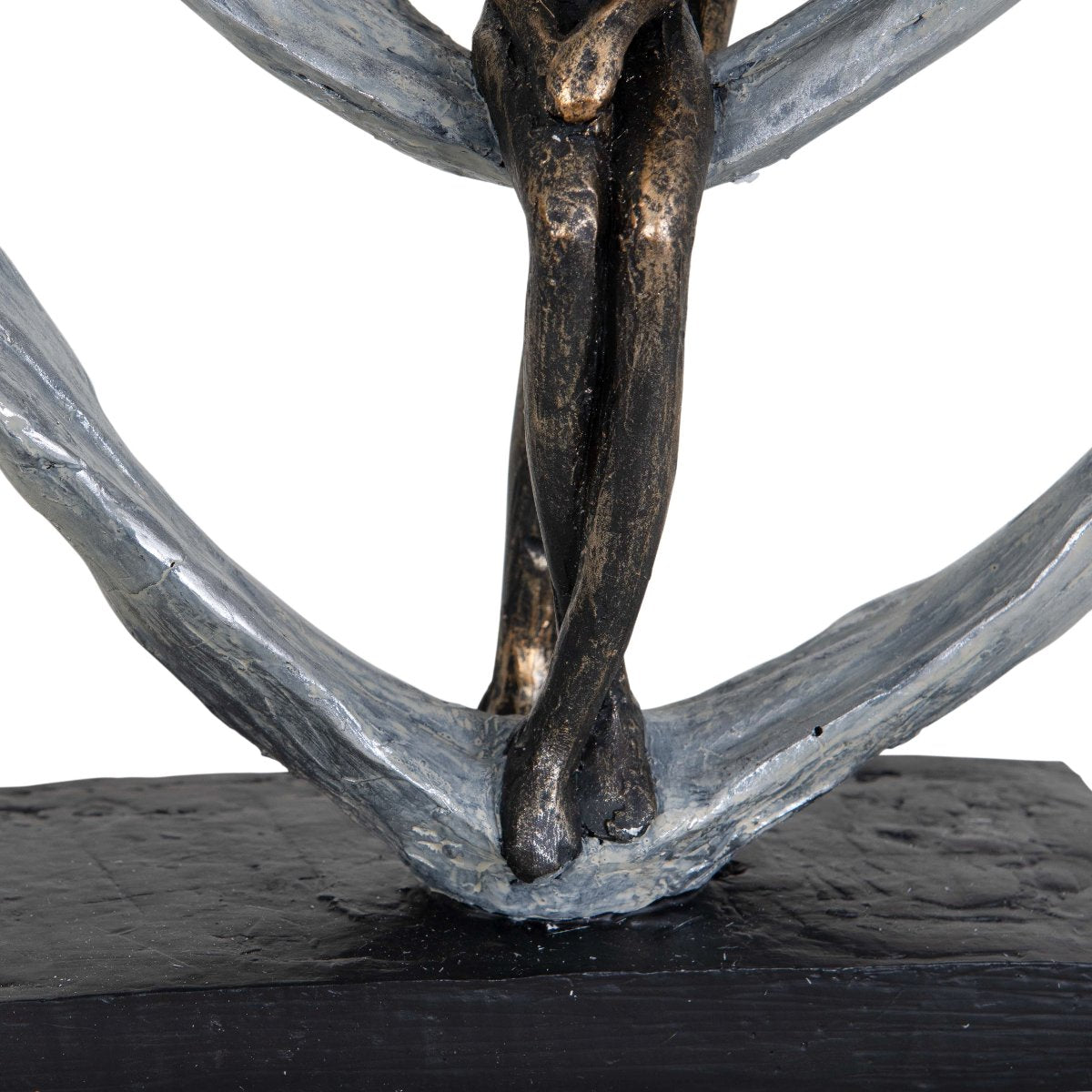 Libra Interiors Love Sculpture In Circular Heart-Beaumonde